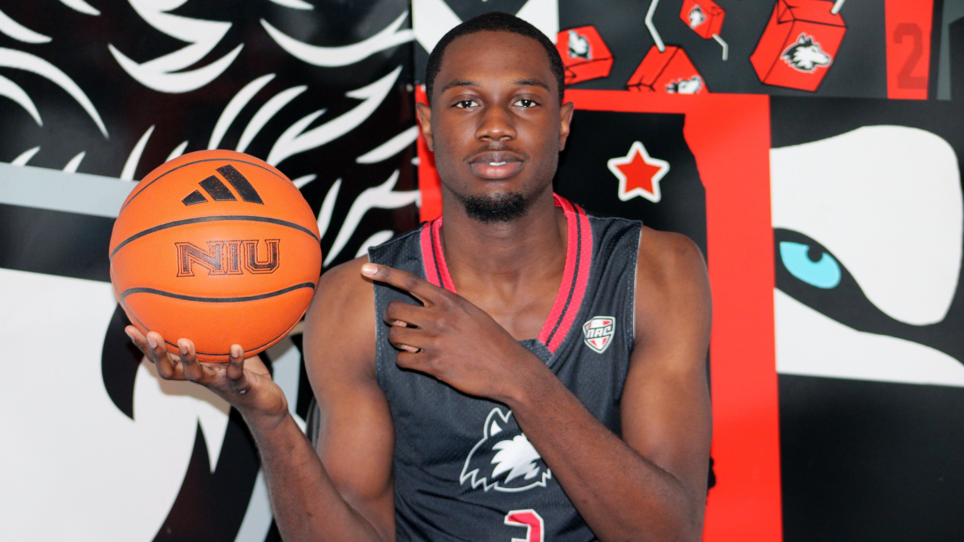 Tolu Samuels signing