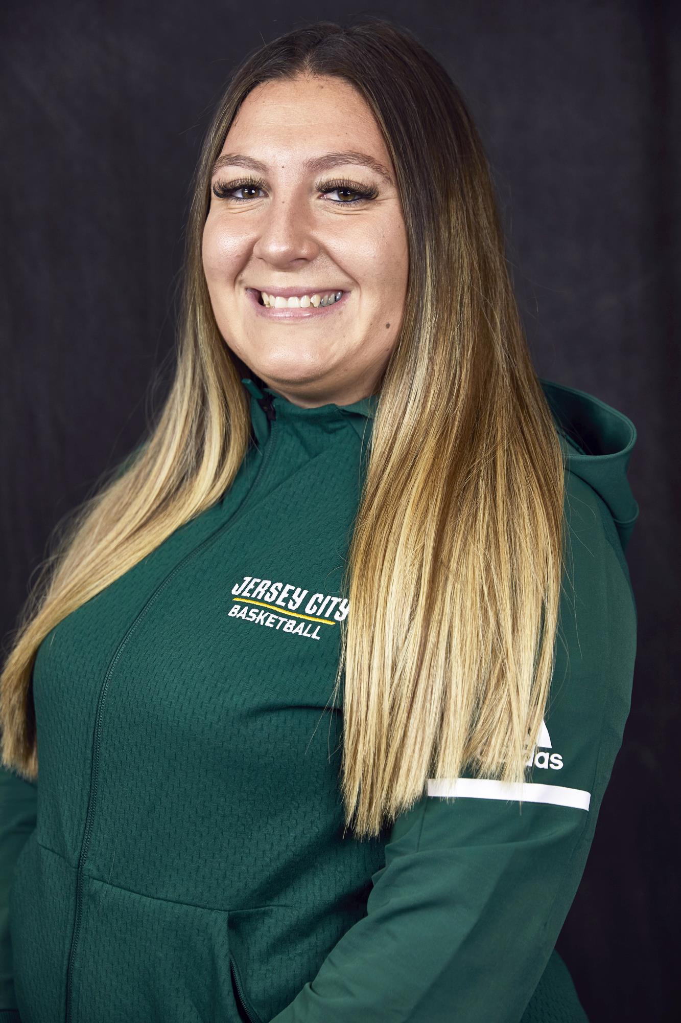 2019_20_Christina_Mezey_1.jpg