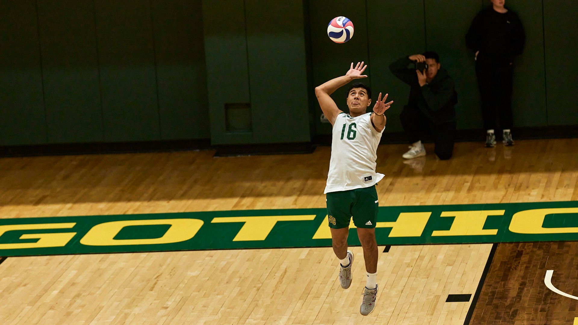 Men's Volleyball Closes Skyline Play with 30 Sweep at St. Joe's