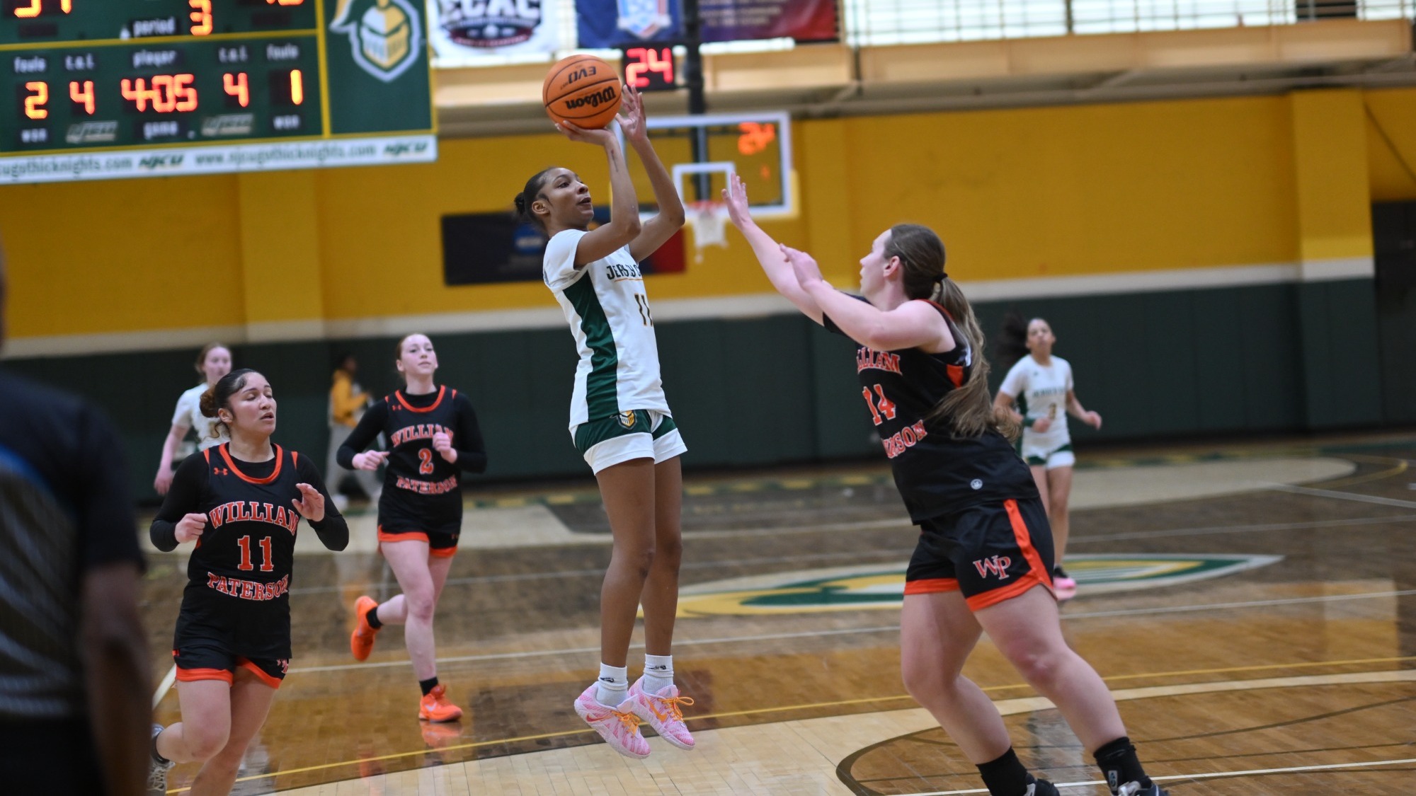 2025-26_WBB_Na'tori Postell