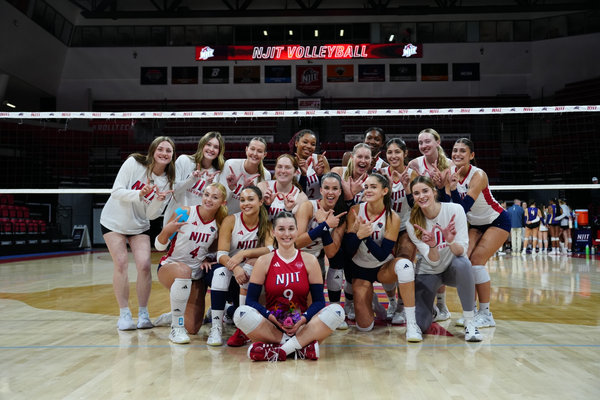 WVB win on senior day