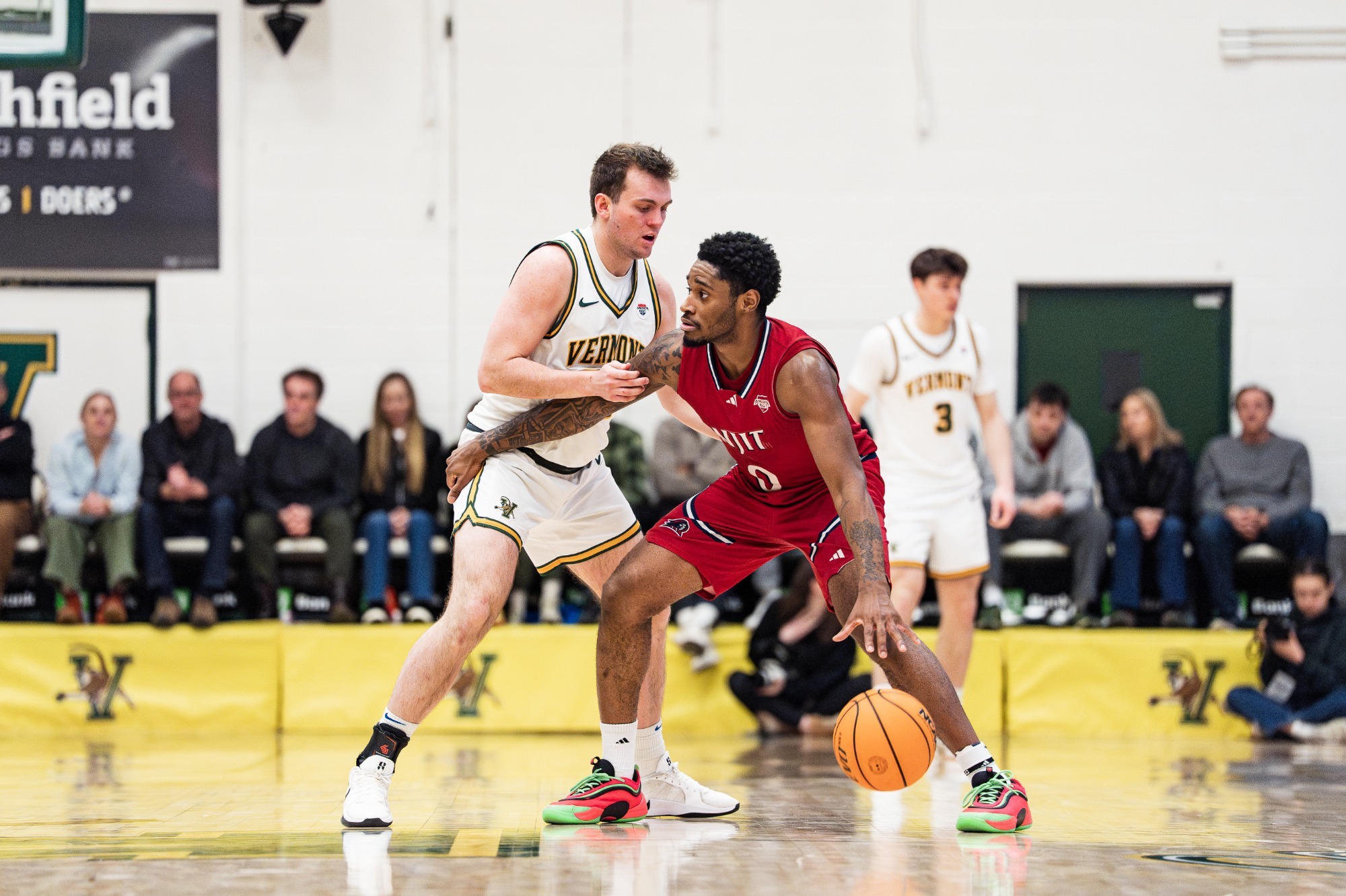 Sebastian Robinson dribbling at Vermont