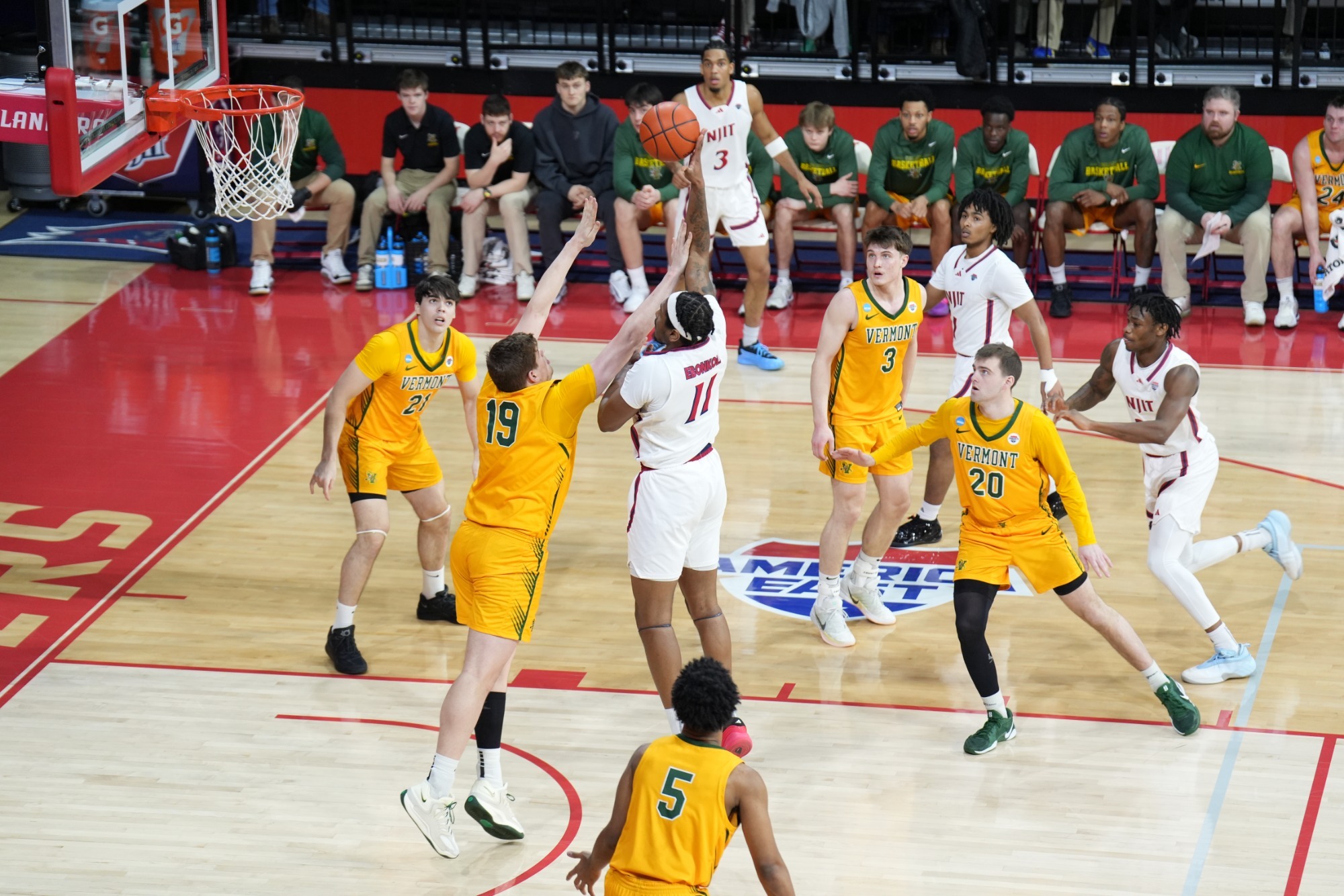 Ebonkoli layup vs Vermont