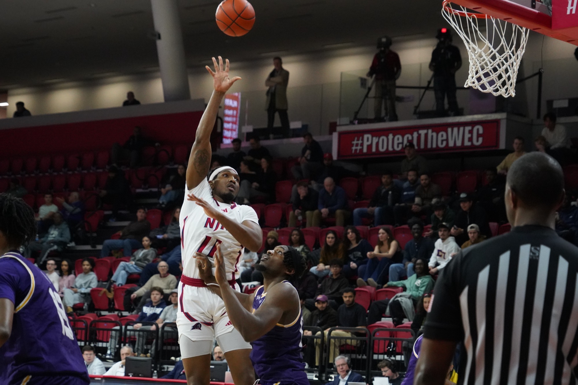Melvyn hook shot vs UAlbany