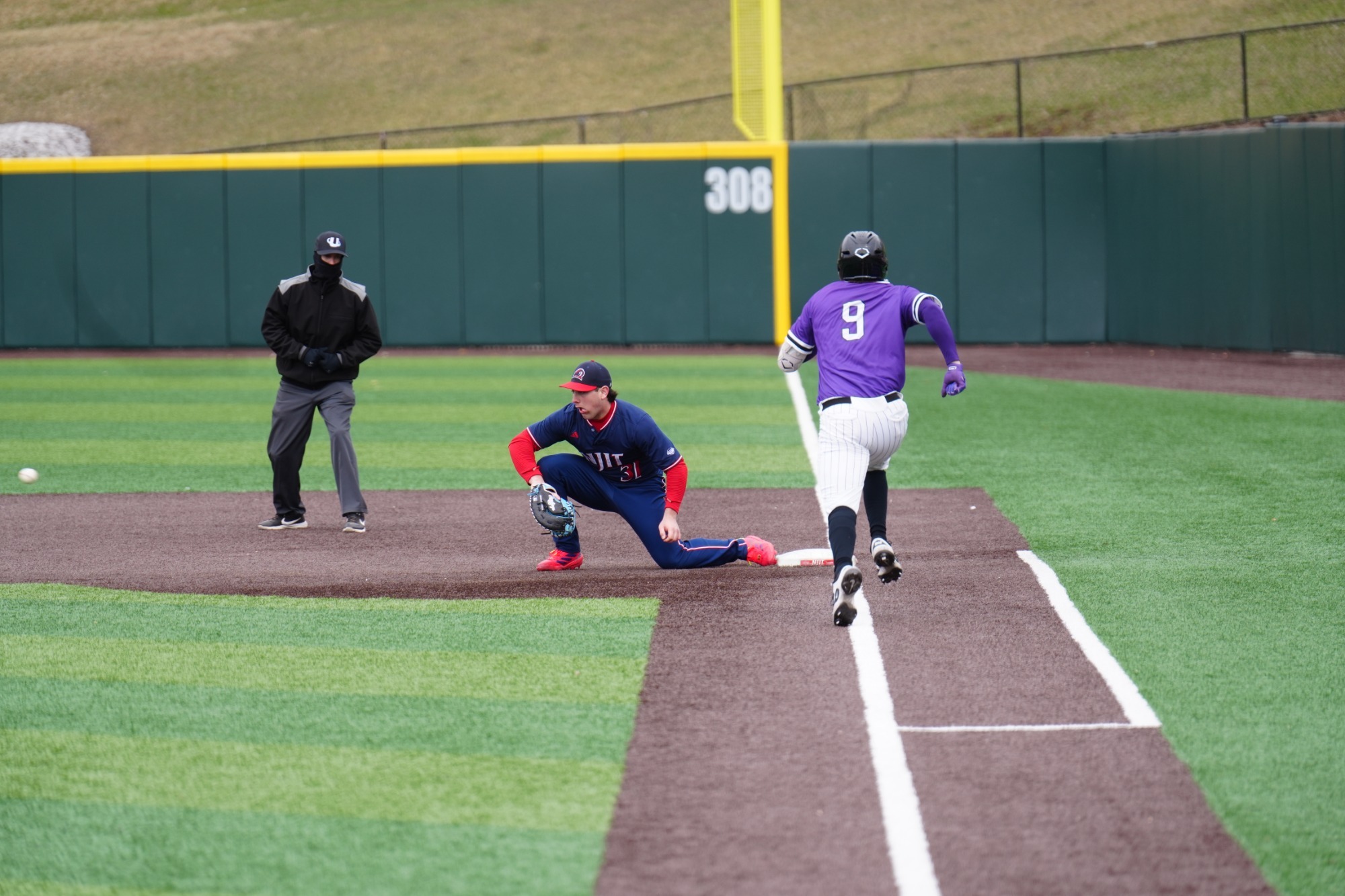 Lorenzo stretch at first