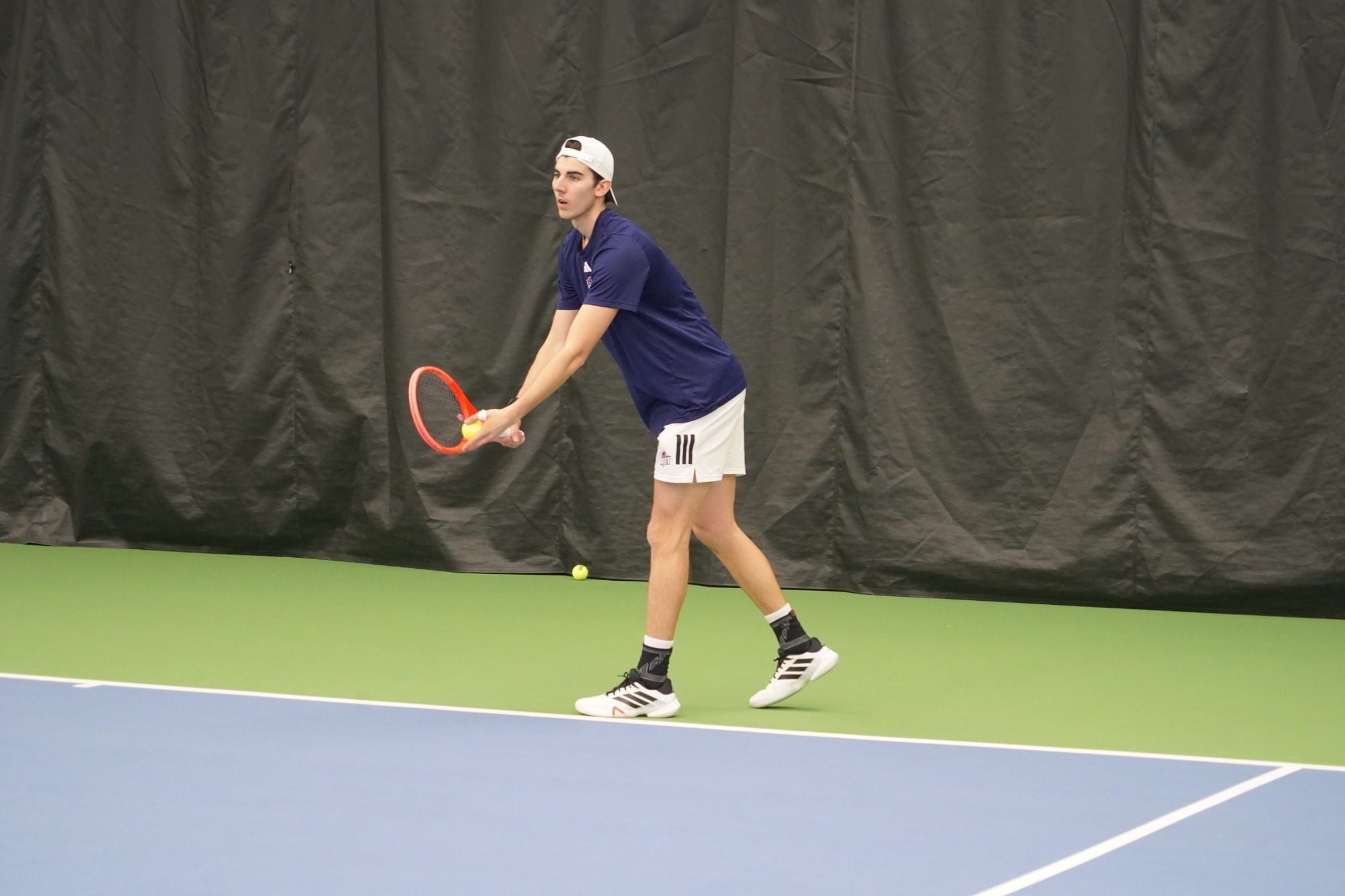 Riccardo Campagnola serve