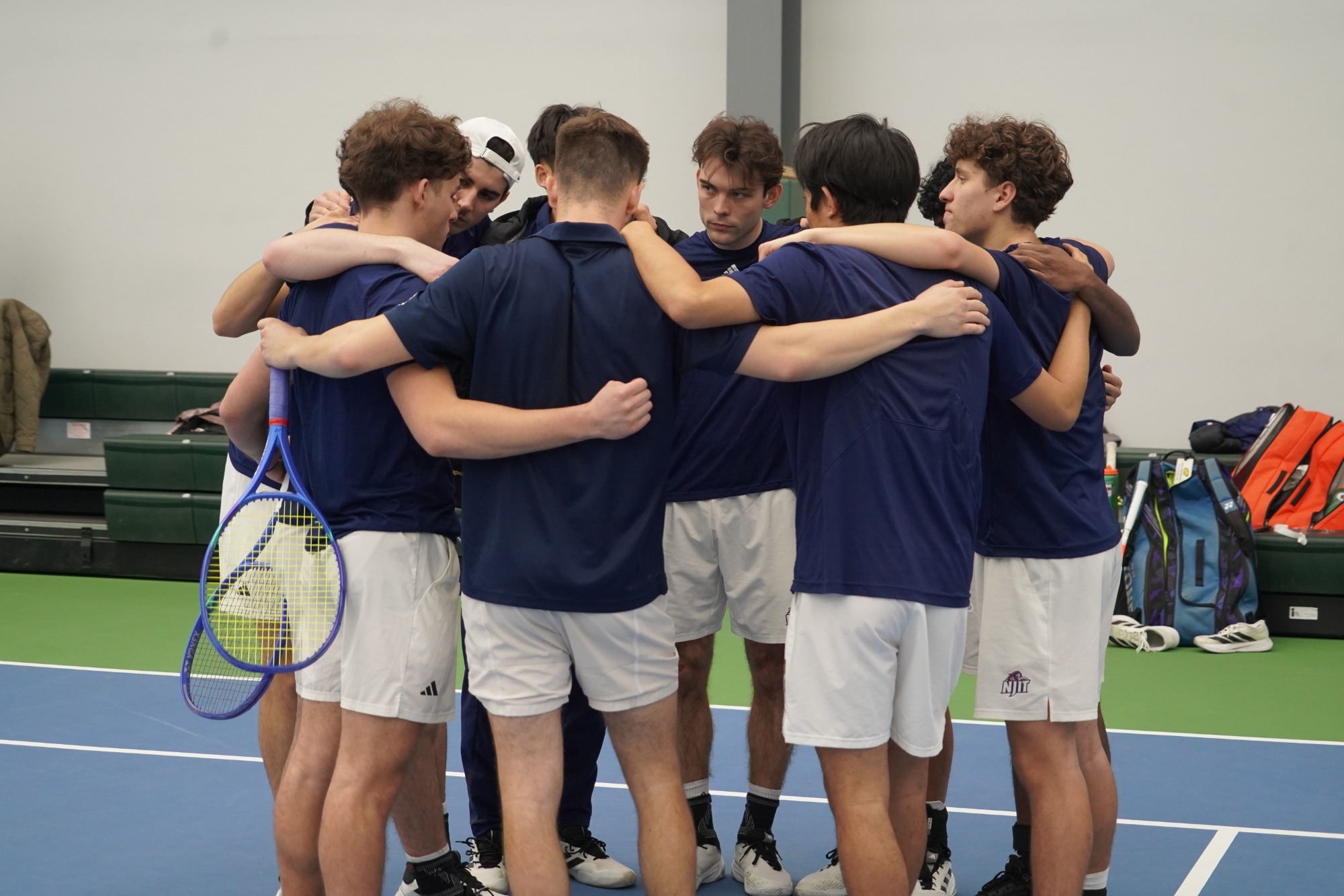 Men's tennis group shot