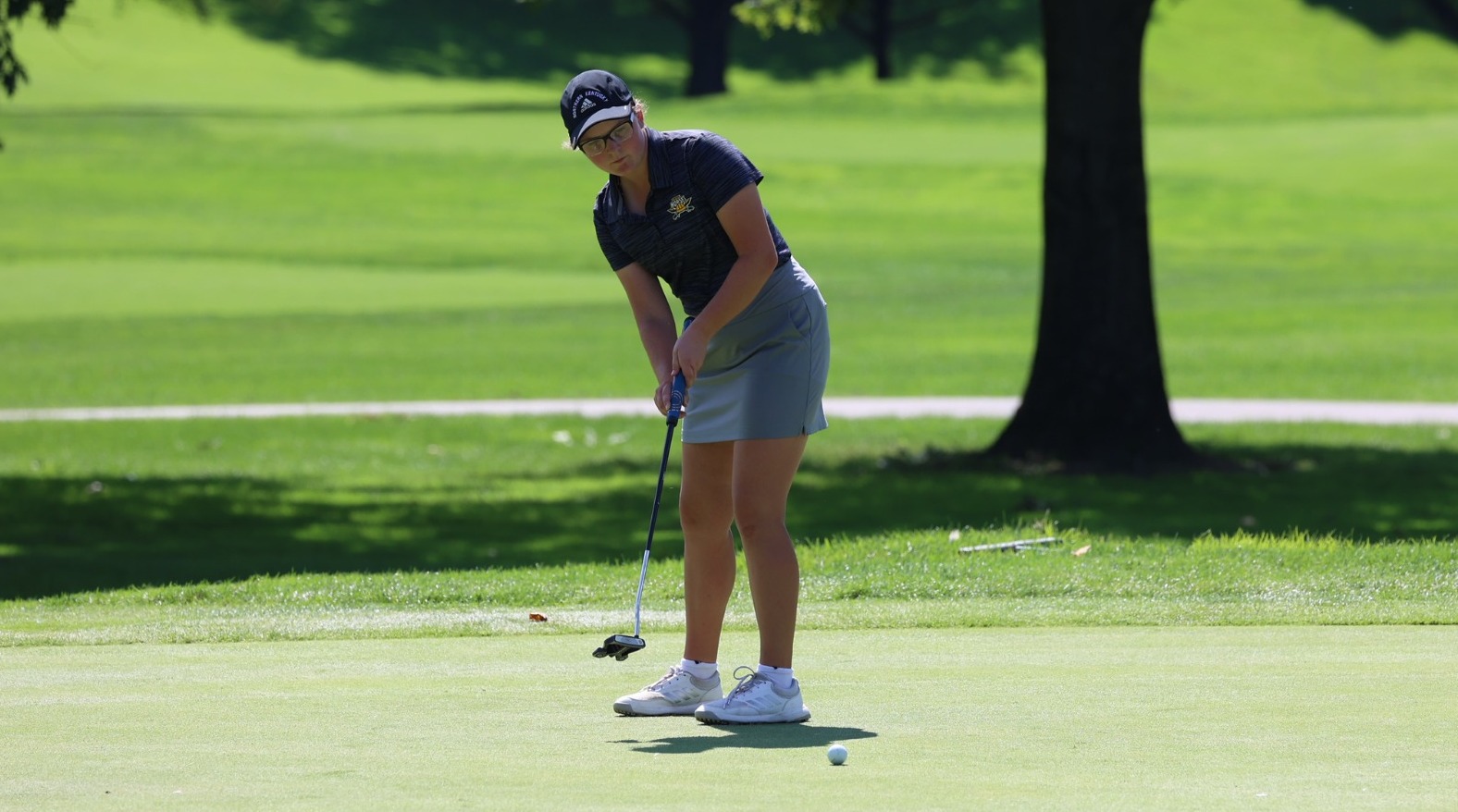 Women's Golf Led By Baun Through First Round of Nevel Meade Collegiate