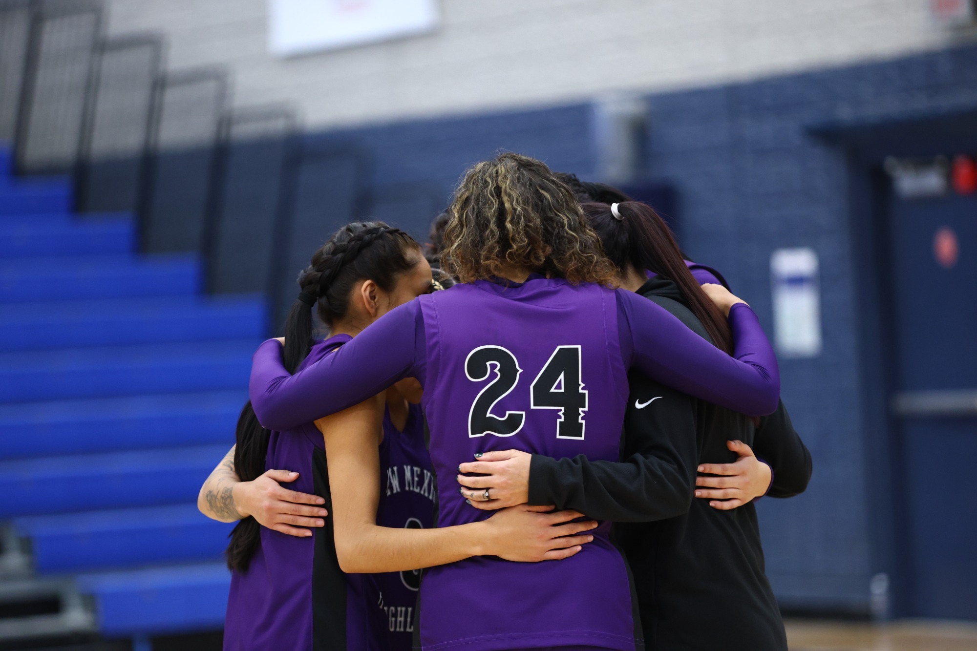 Cowgirl Huddle NMHU WBB 2025-26