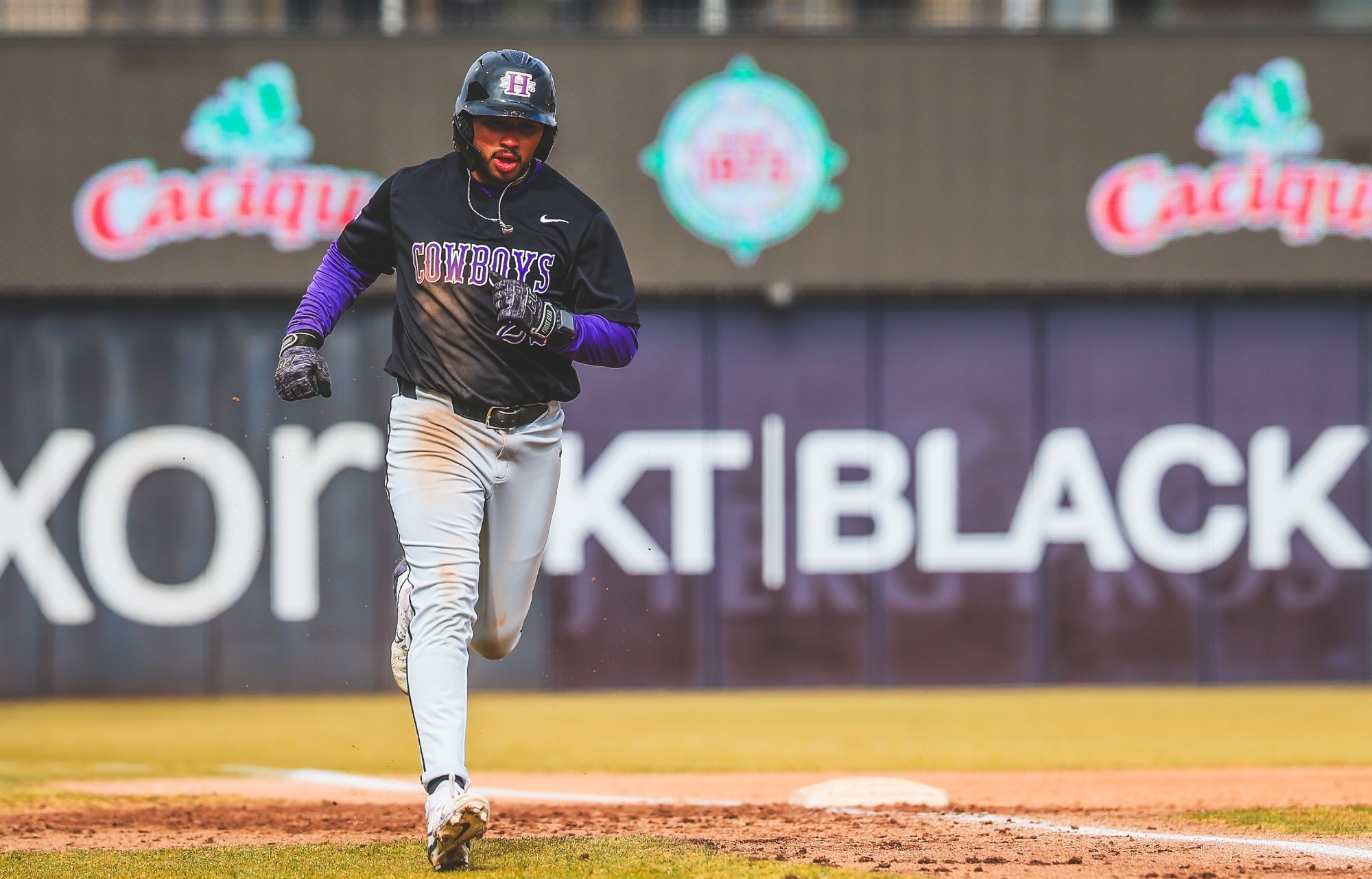 Roman Robles 2025 NMHU Baseball 