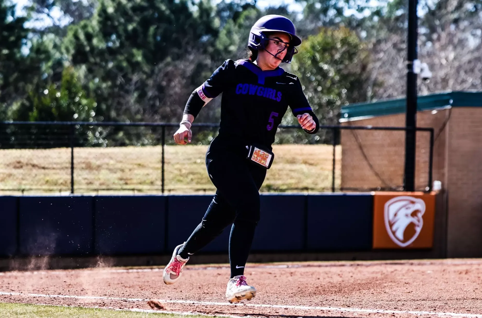 runner NMHU SOFTBALL