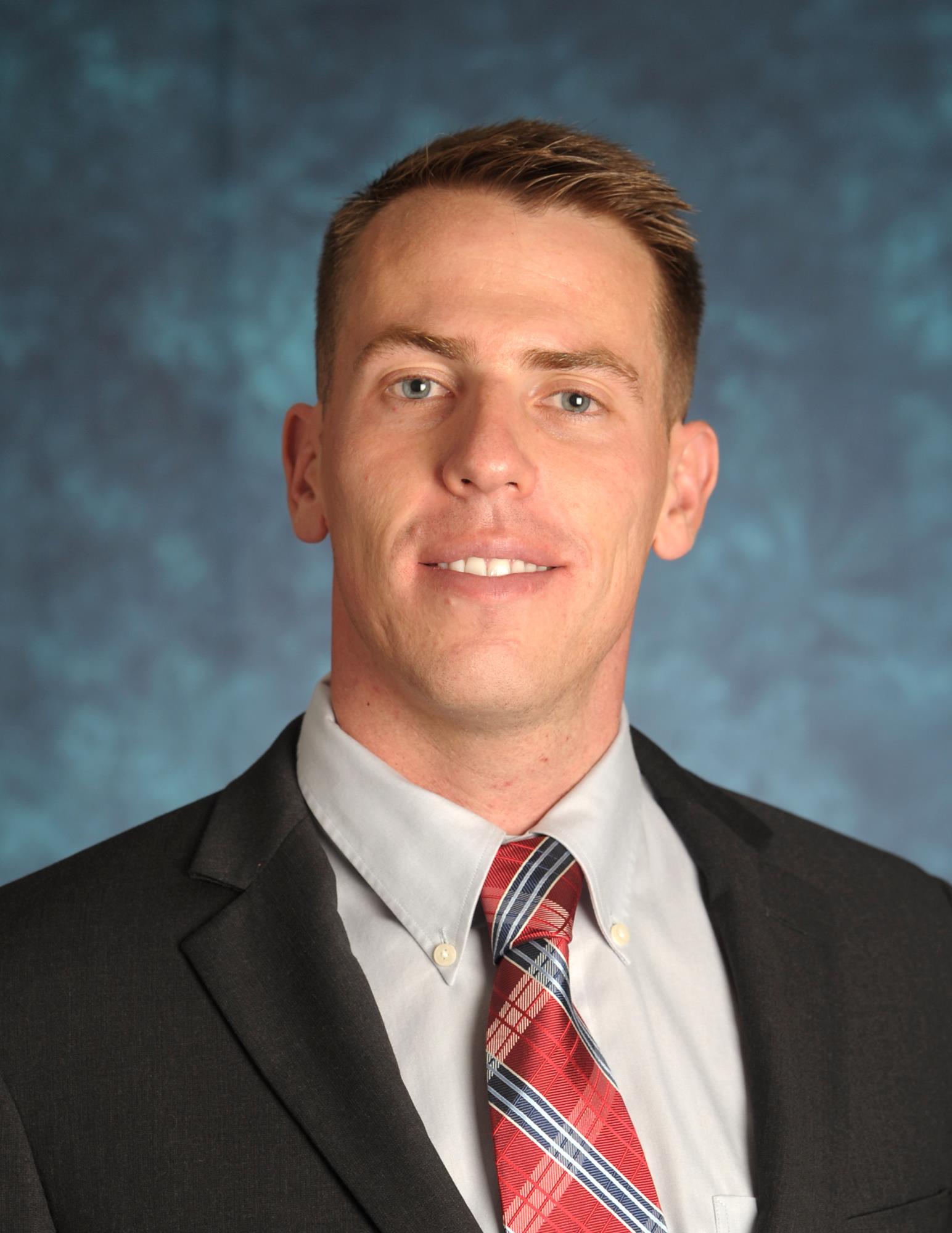 Guy Meyer - Headshots - VP16 - 1