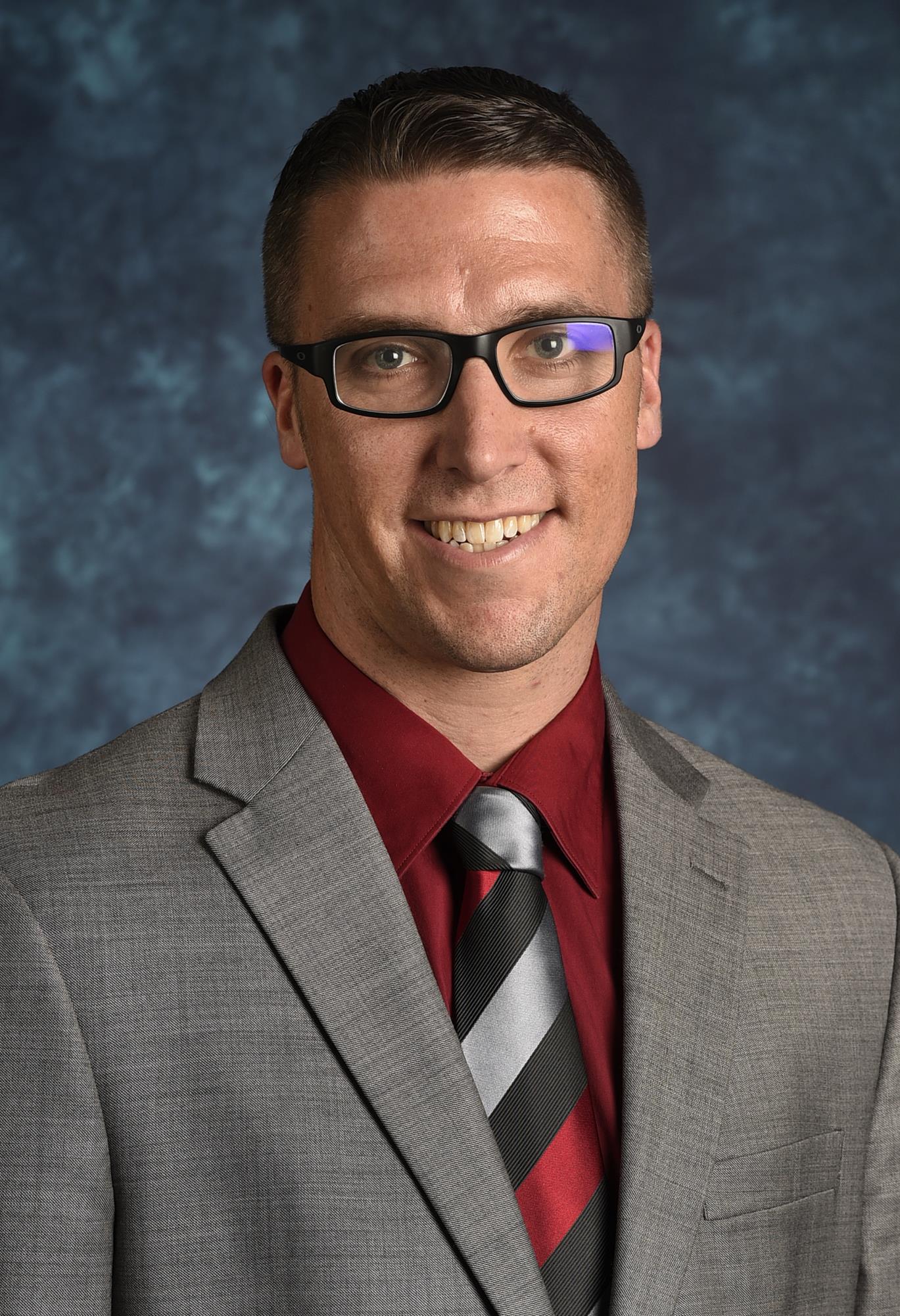 Ryan McAdams - Headshots - AL17 - 1