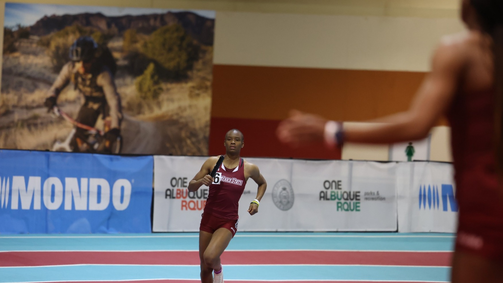 Mickalilah Vassell running at the New Mexico Collegiate Classic