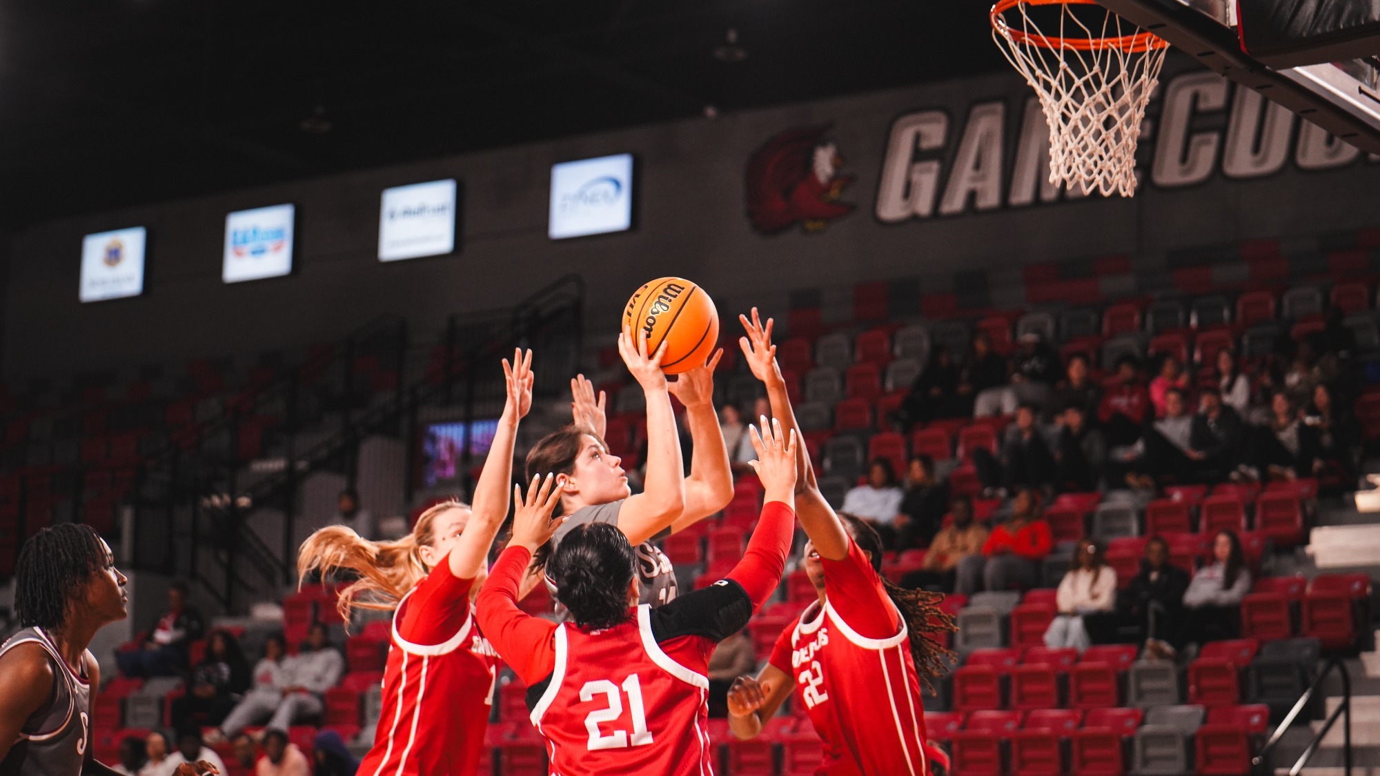 Lucía Yenes preparing to take a shot against Jax State (1/22) 
