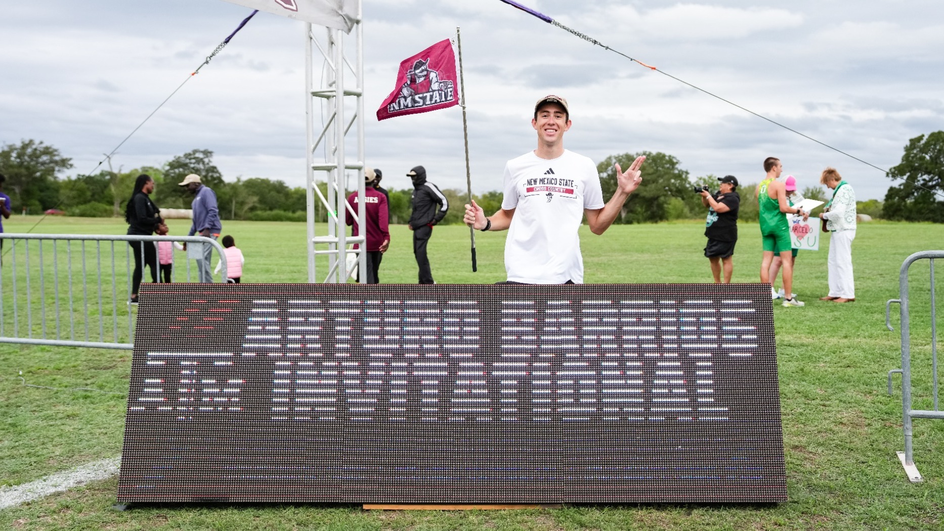 Thomas Croshaw post race at the 2026 Arturo Barrios Invite (10/16)