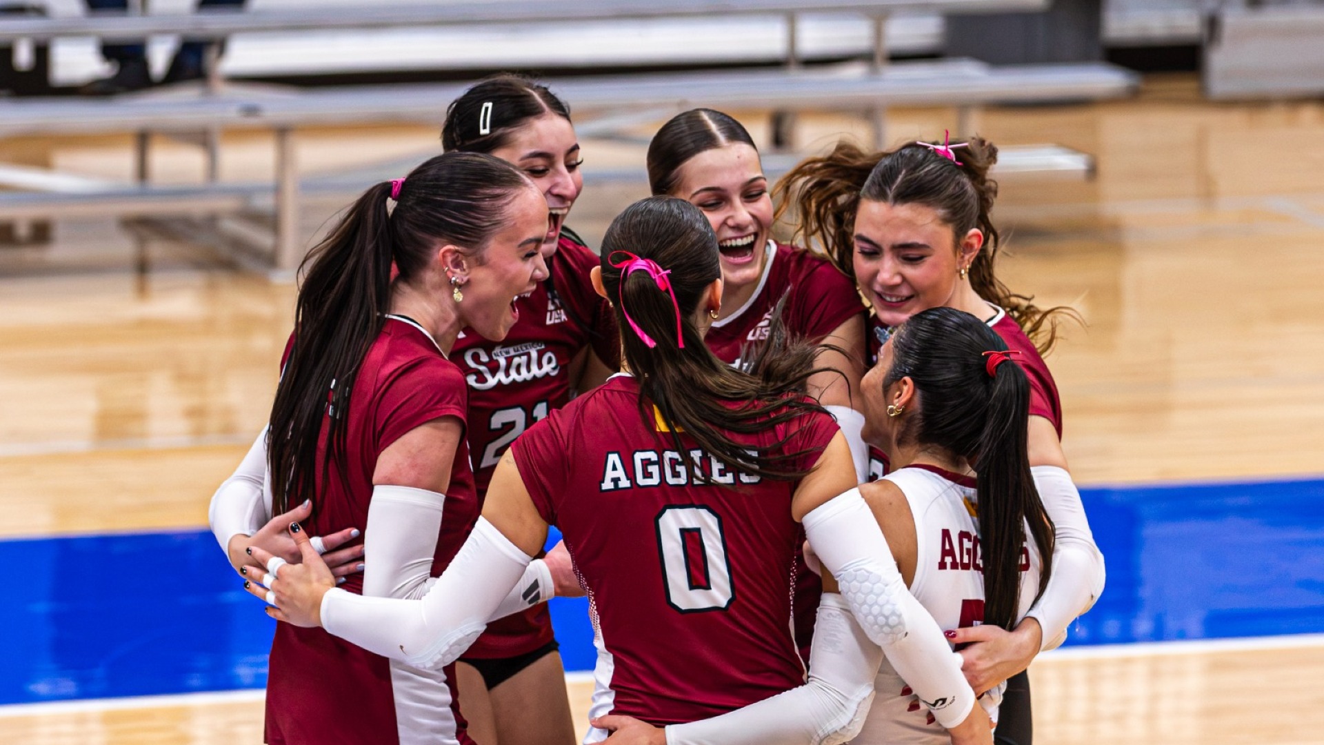 aggies win 5 set battle against mtsu