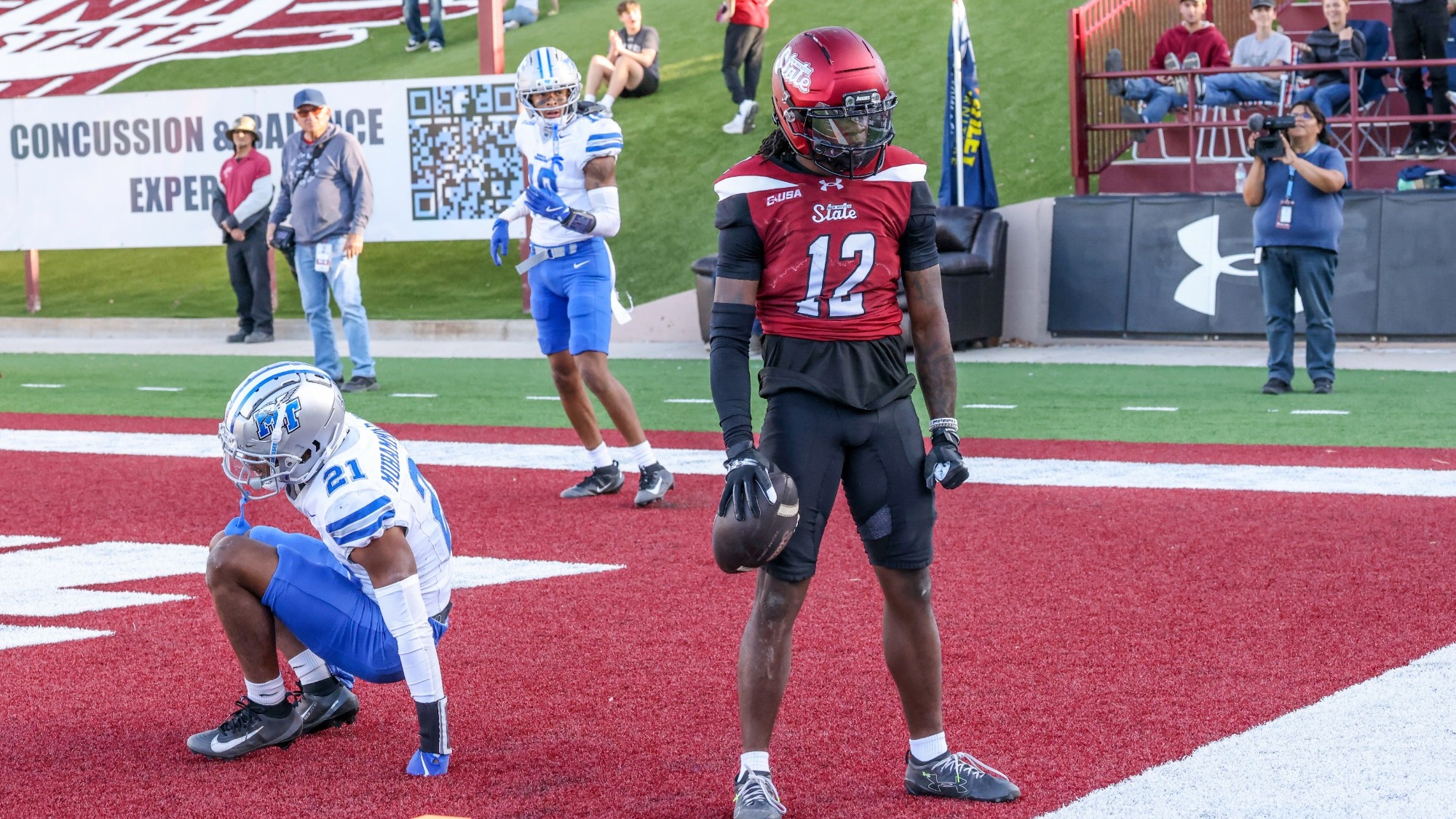 TK King celebrates after hauling in a pass against Middle Tennessee during the final game of the 2025 season.