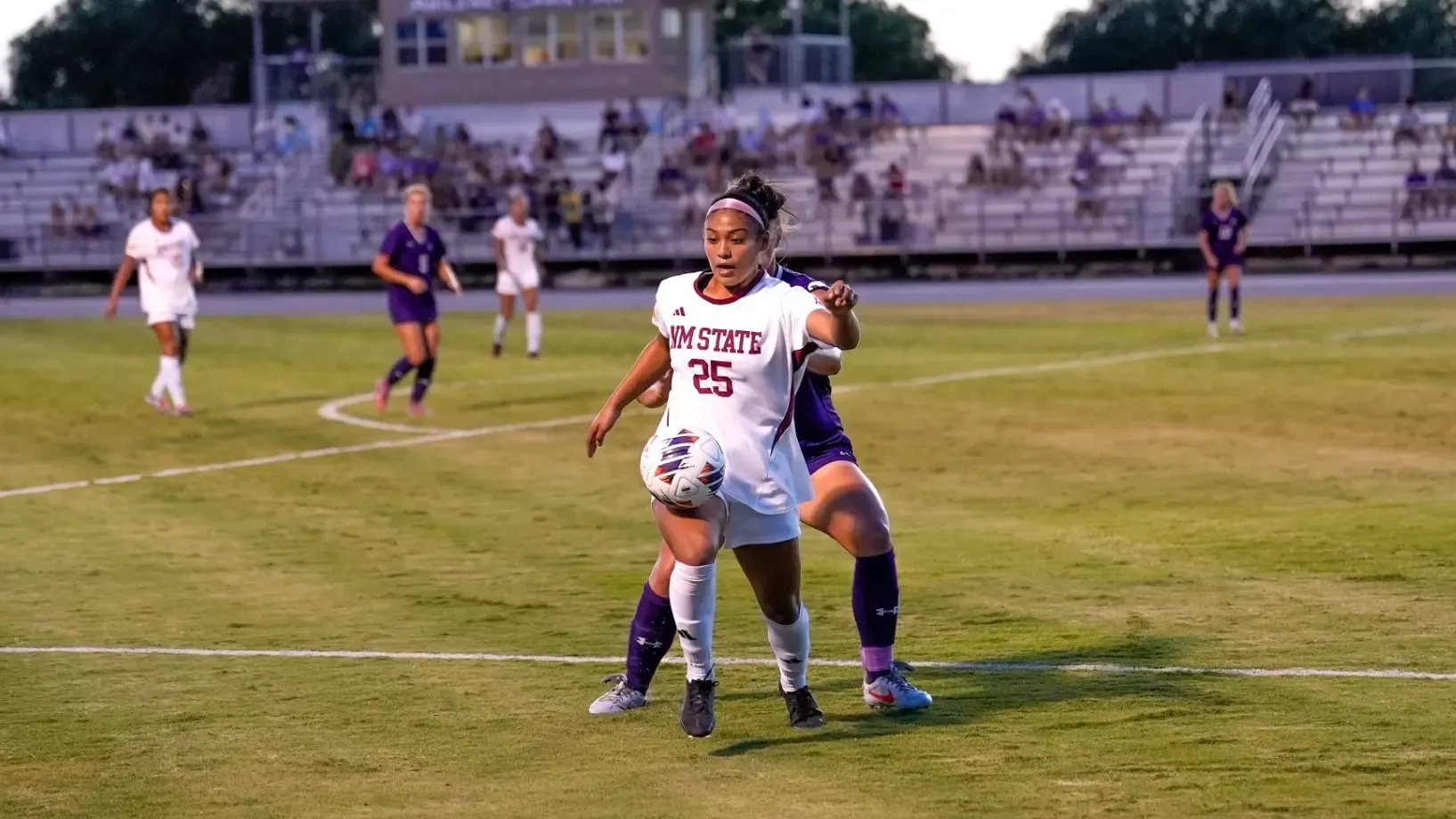 Esme Arenas dribbling the ball against Abilene Christian (8/20)