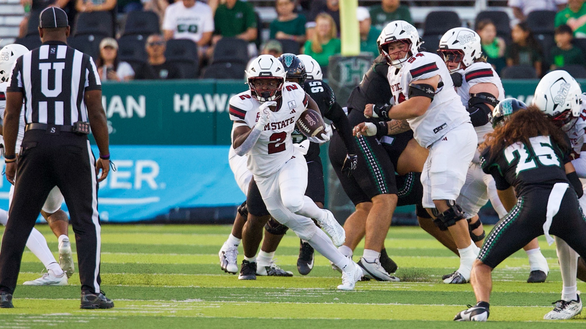 James Jones runs the ball against Hawaii on Sept. 7, 2026