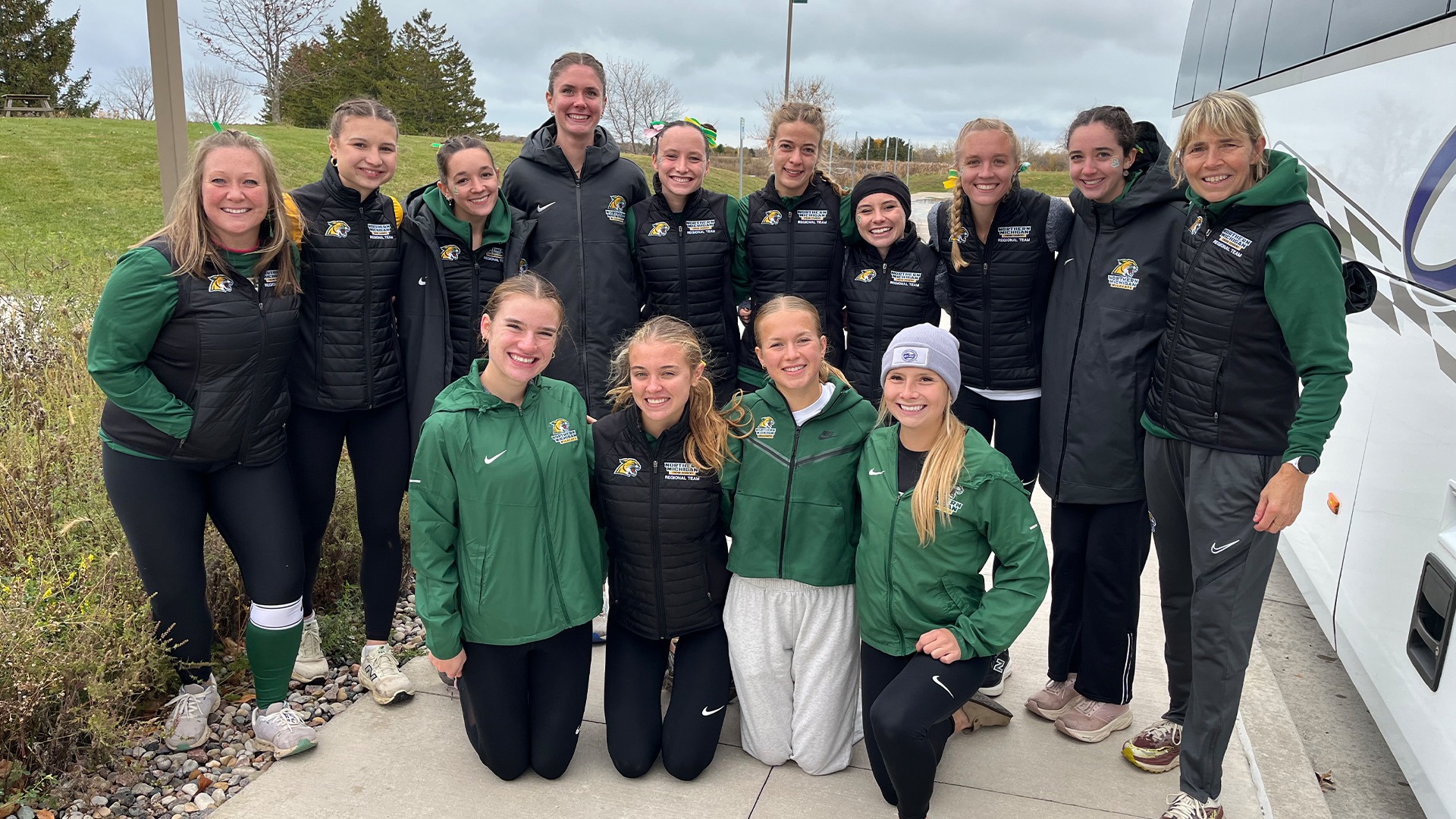 NMU Cross country team