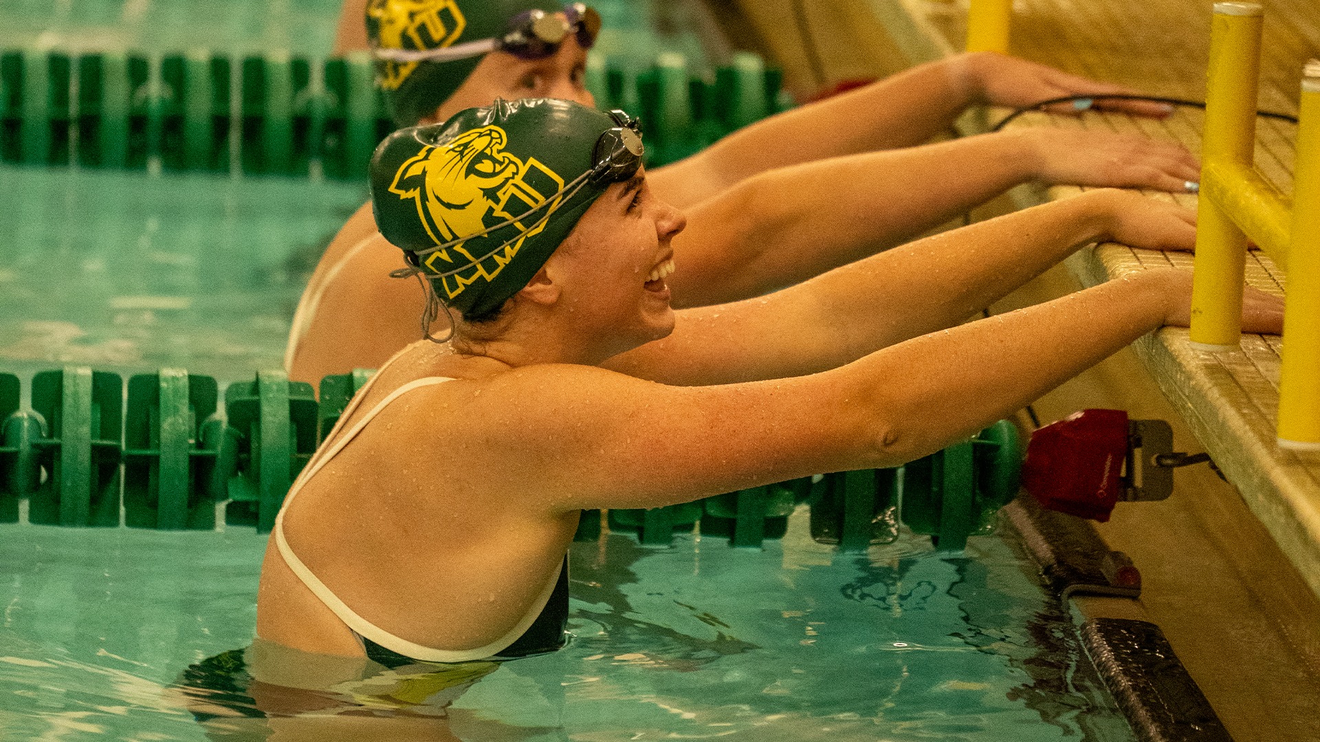 Women's Swim and Dive athlete vs WSU 11/7