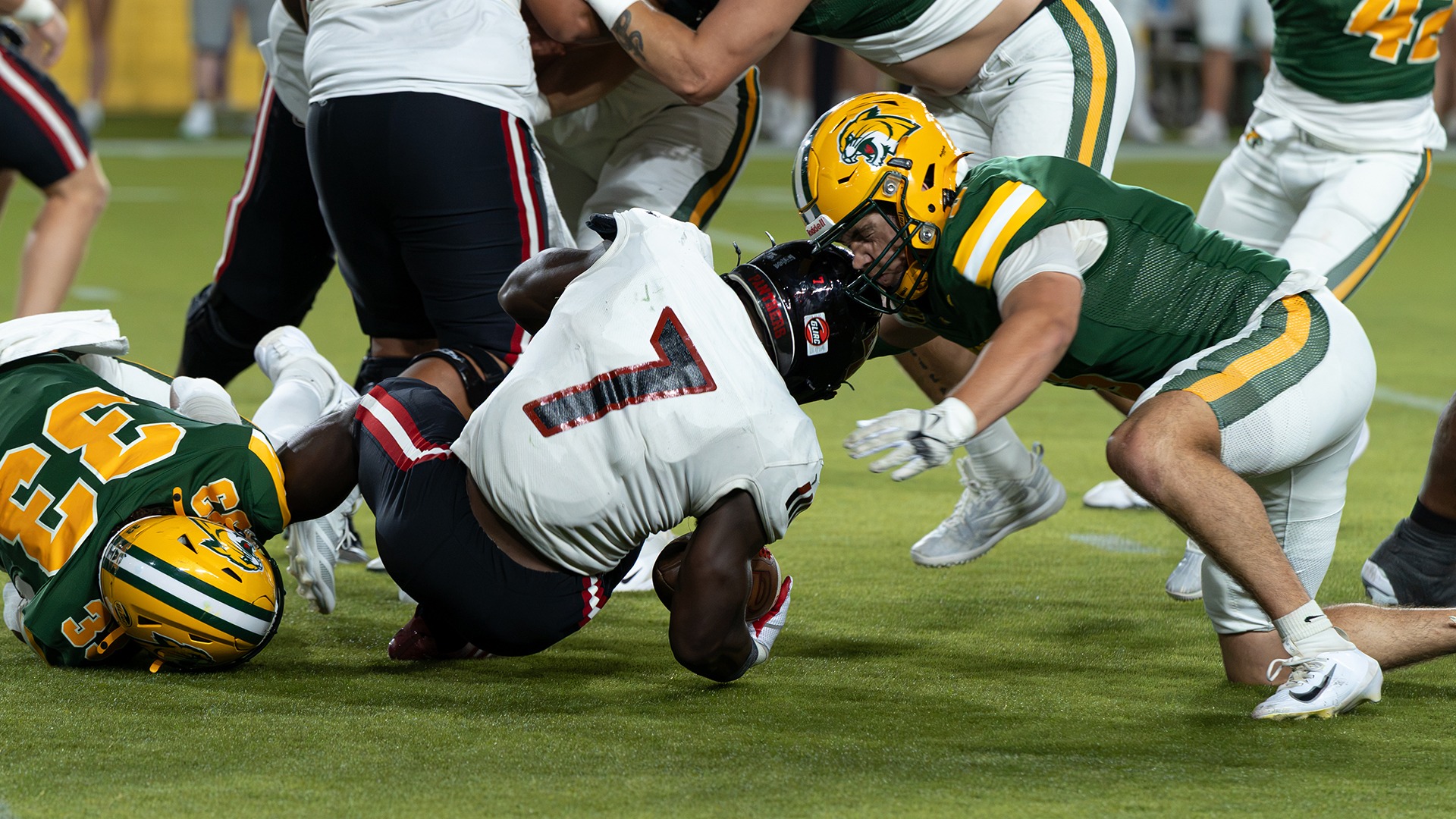 Football vs. Davenport