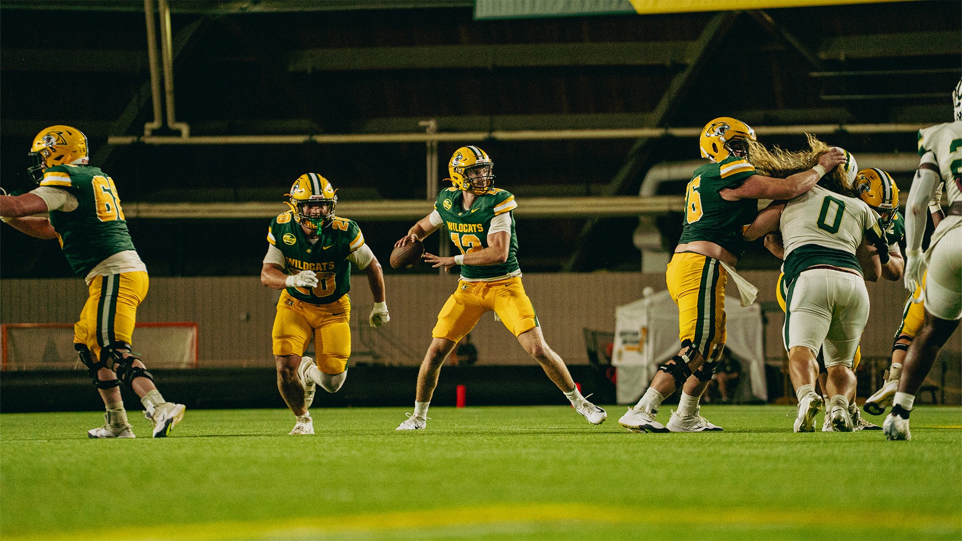 FOOTBALL vs Tiffin