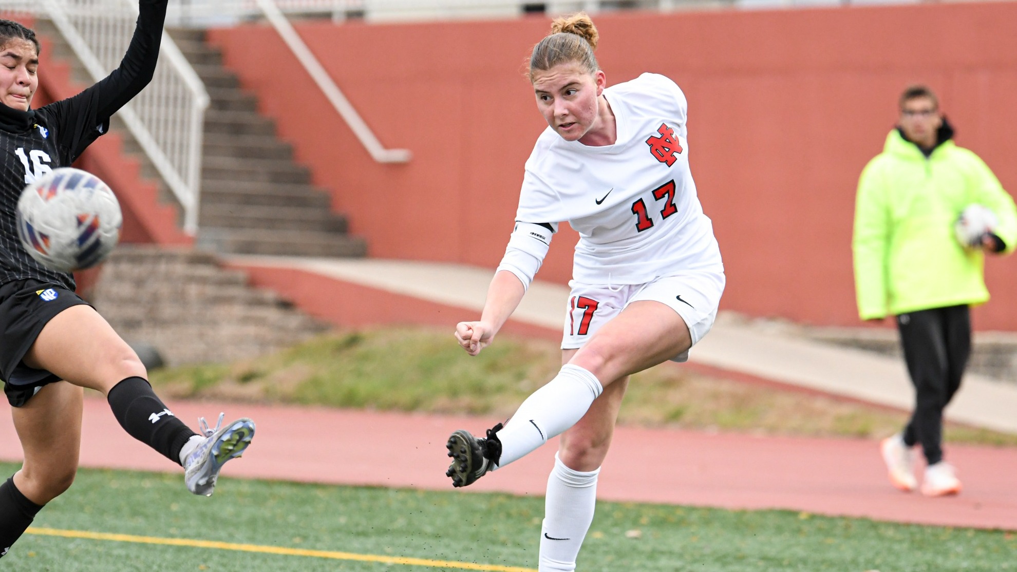 Madison DeVriendt takes a shot in the CCIW Championship game
