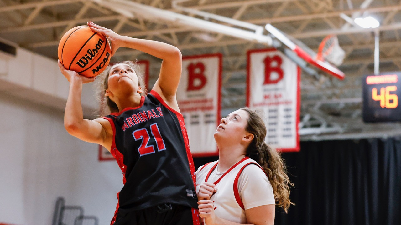 Ameli Sanchez going up for the contested layup against Benedictine University on Nov. 25, 2025. 