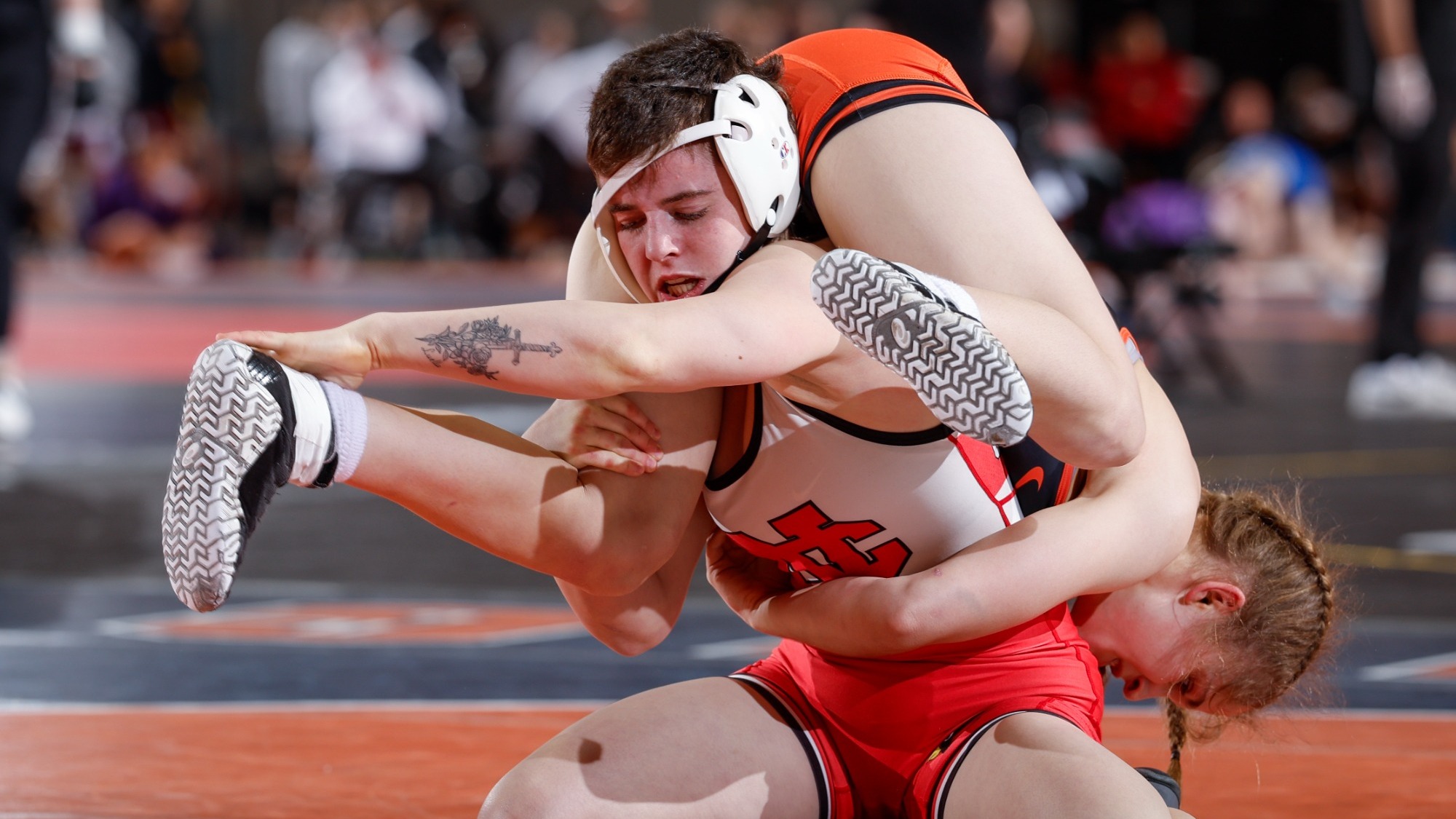 Kaelani Shufeldt picks up opponent over her shoulder