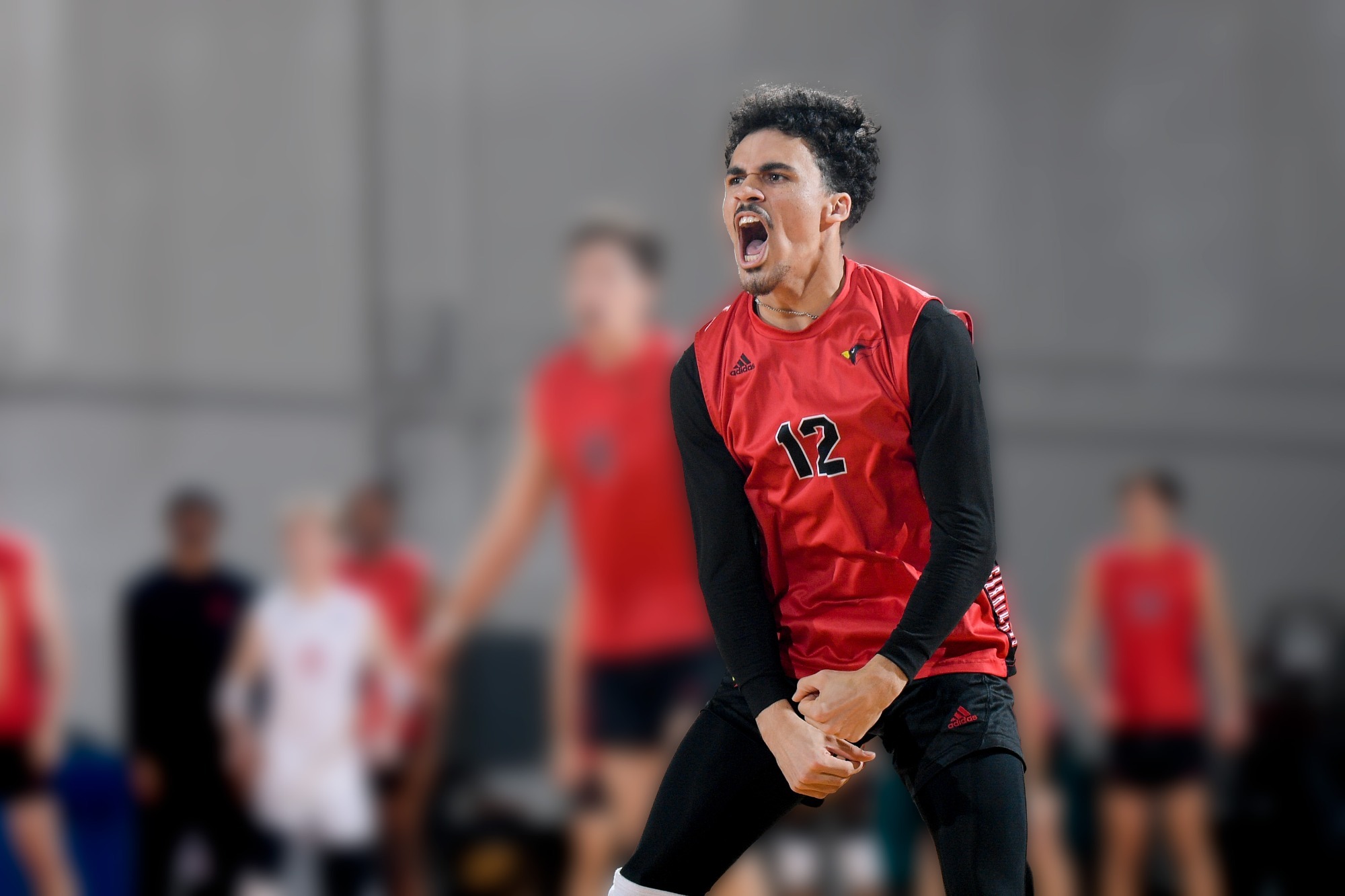 Jonathan Brown flexxing and yelling after a point.