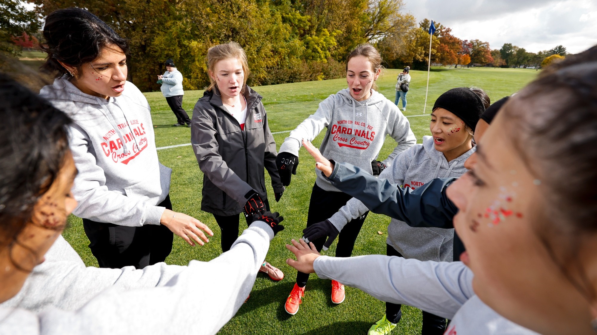 Women's cross country huddle breakdown