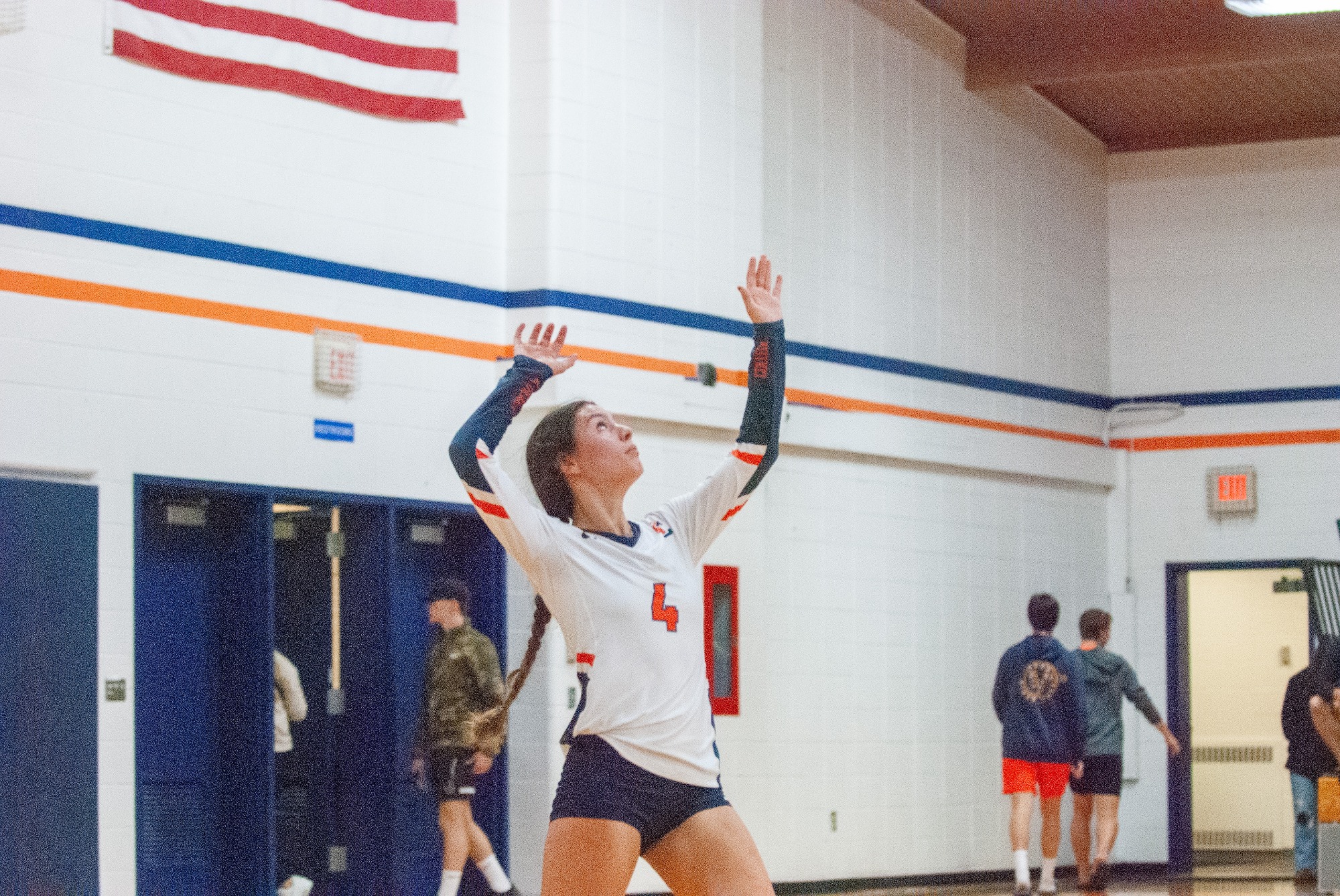 Yellowjackets win in three sets over LumberJills Northland College