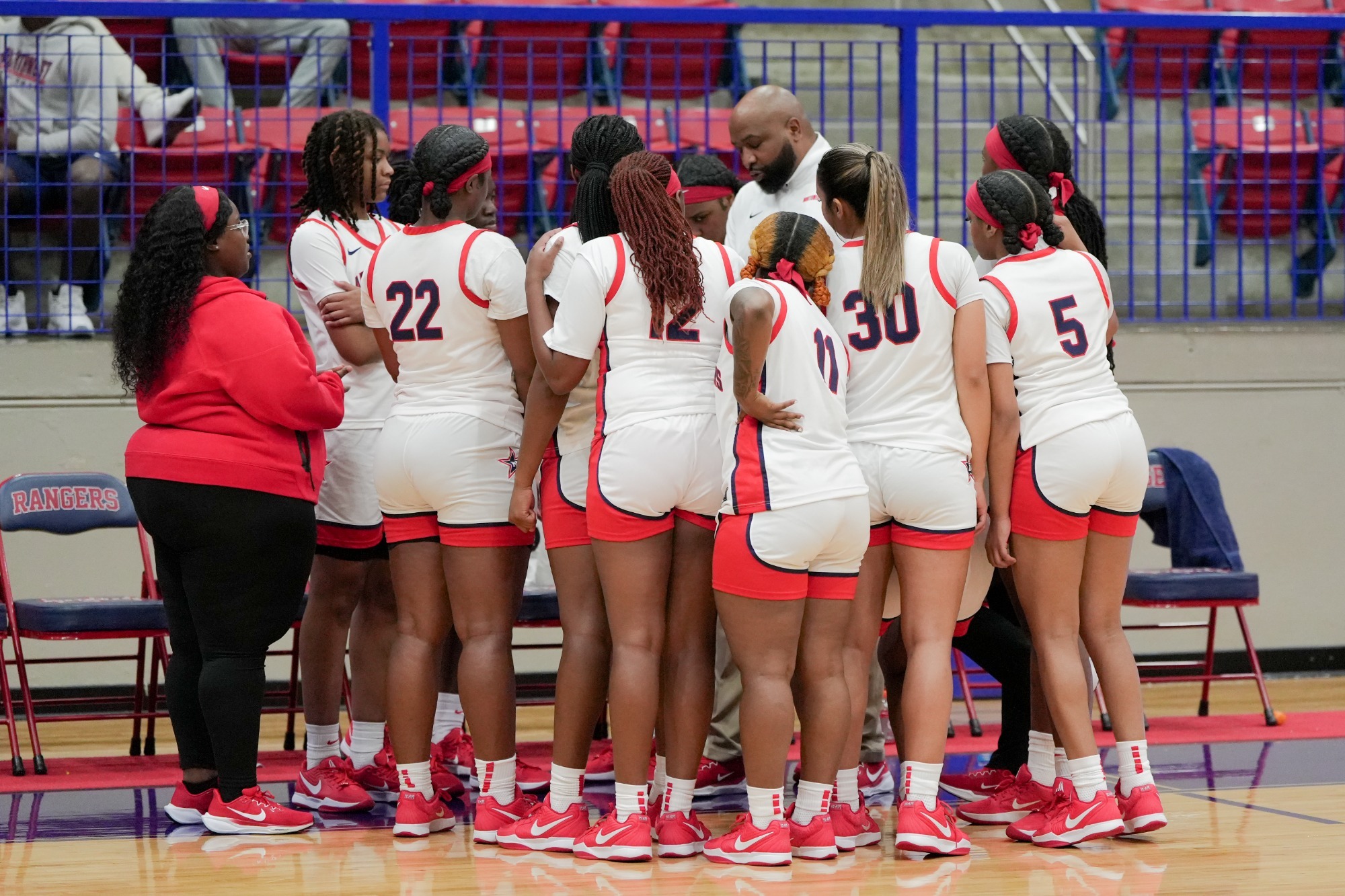 Rangers fall 42-84 to Trinity Valley.