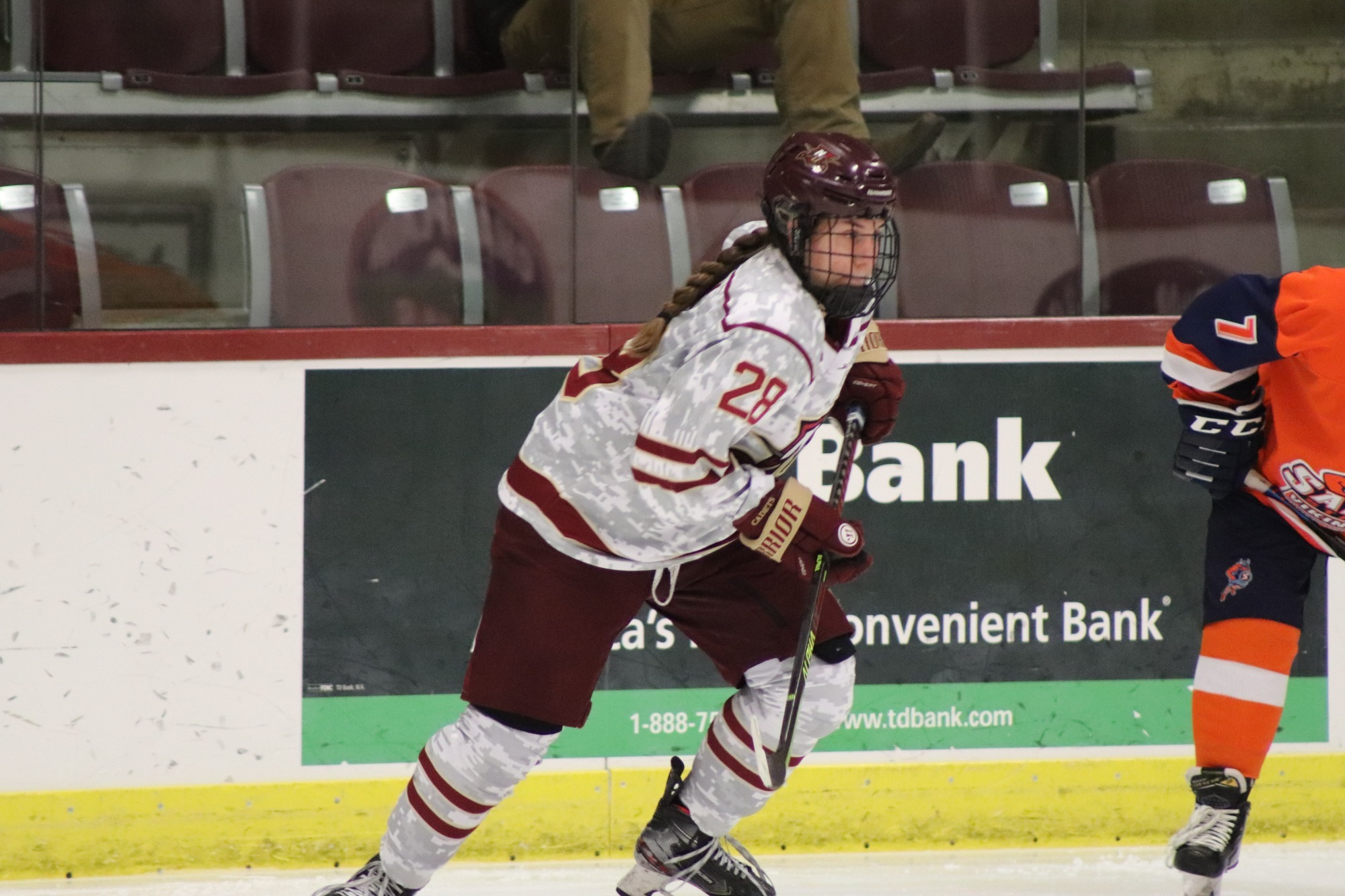 Women’s Ice Hockey Guay, Cadets Pillage Vikings Norwich University