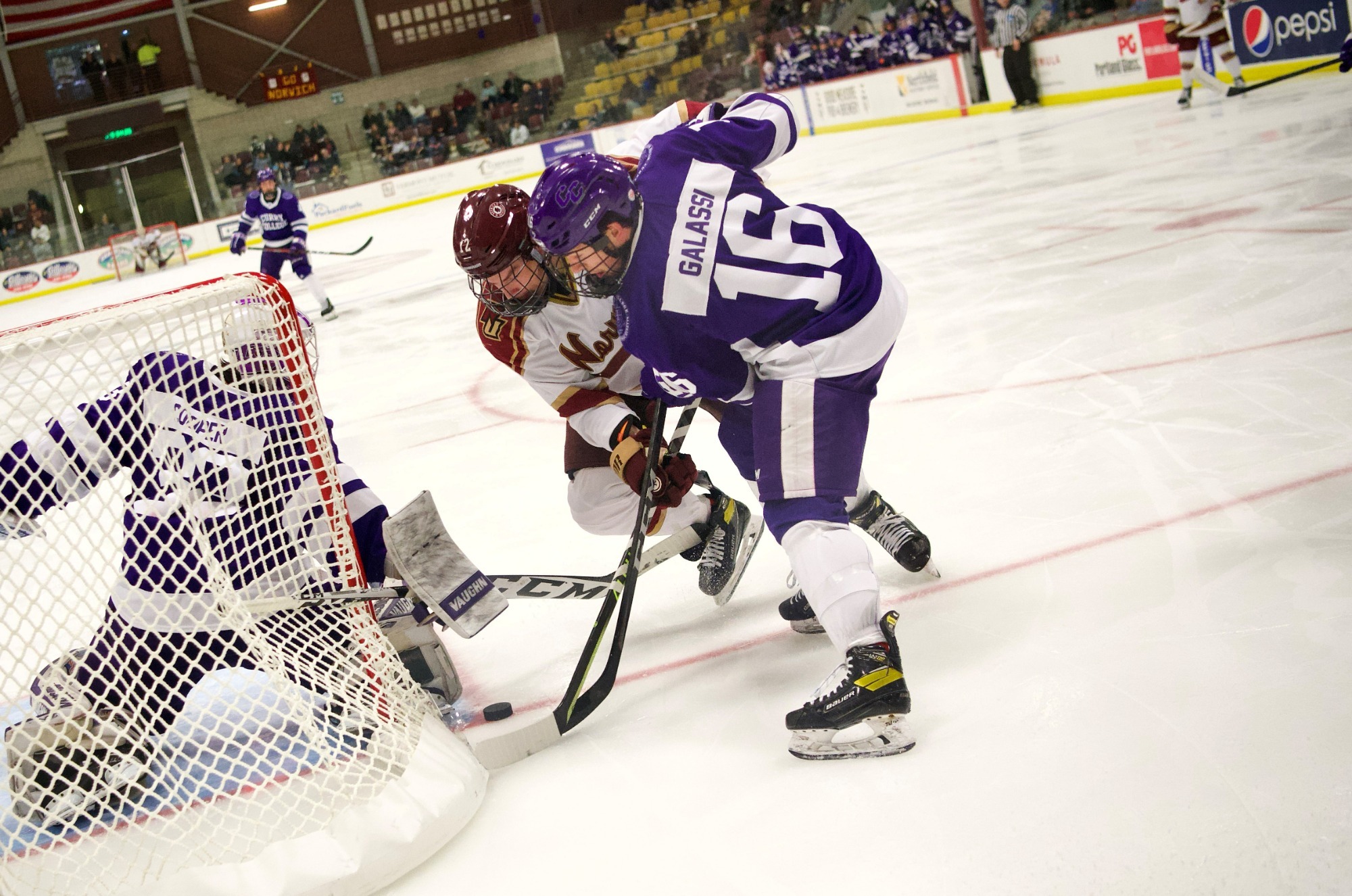 Men’s Ice Hockey Colonels Can Cadets for Holiday Tournament
