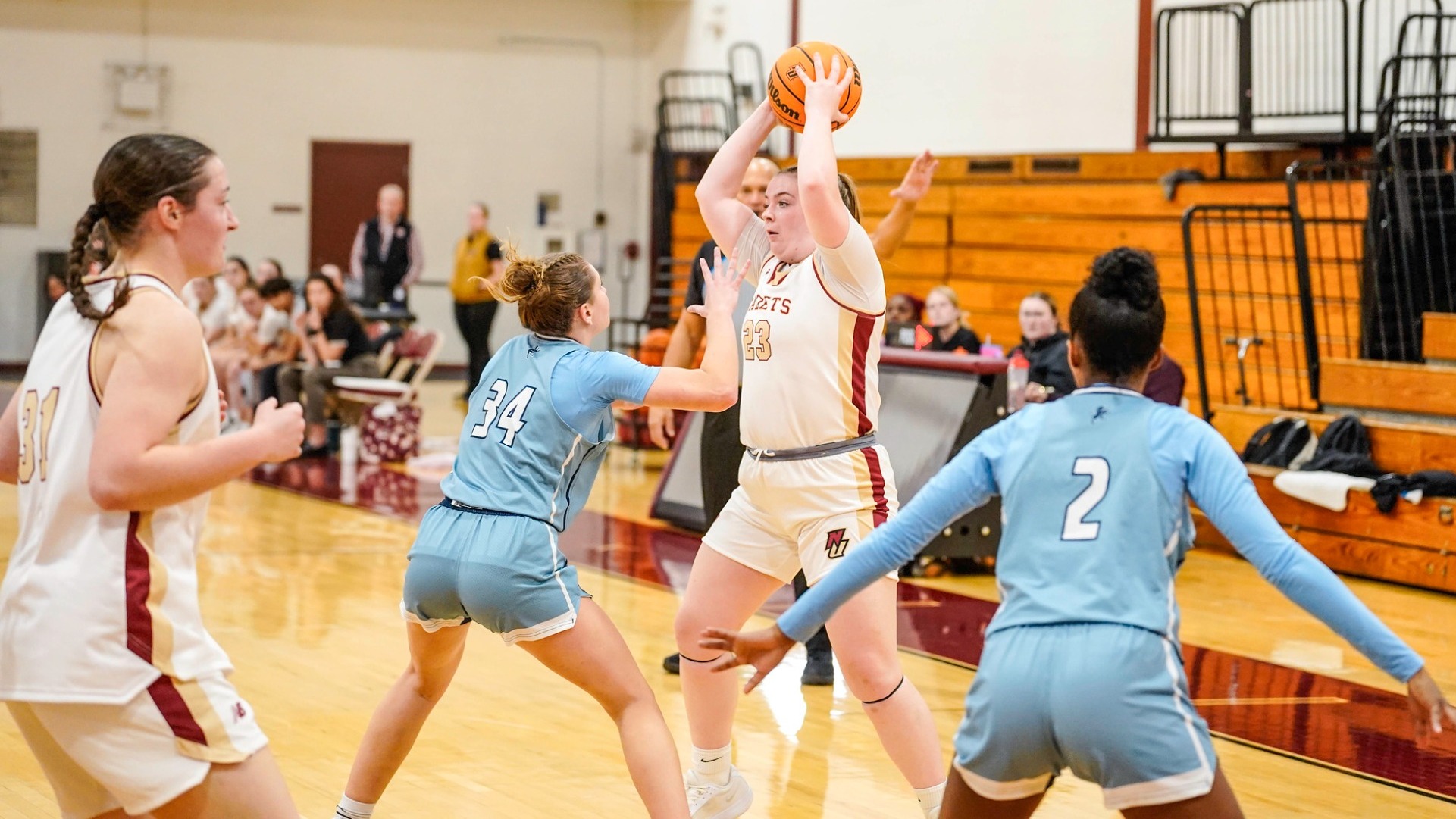 2025-26 WBB - Zimmerman action