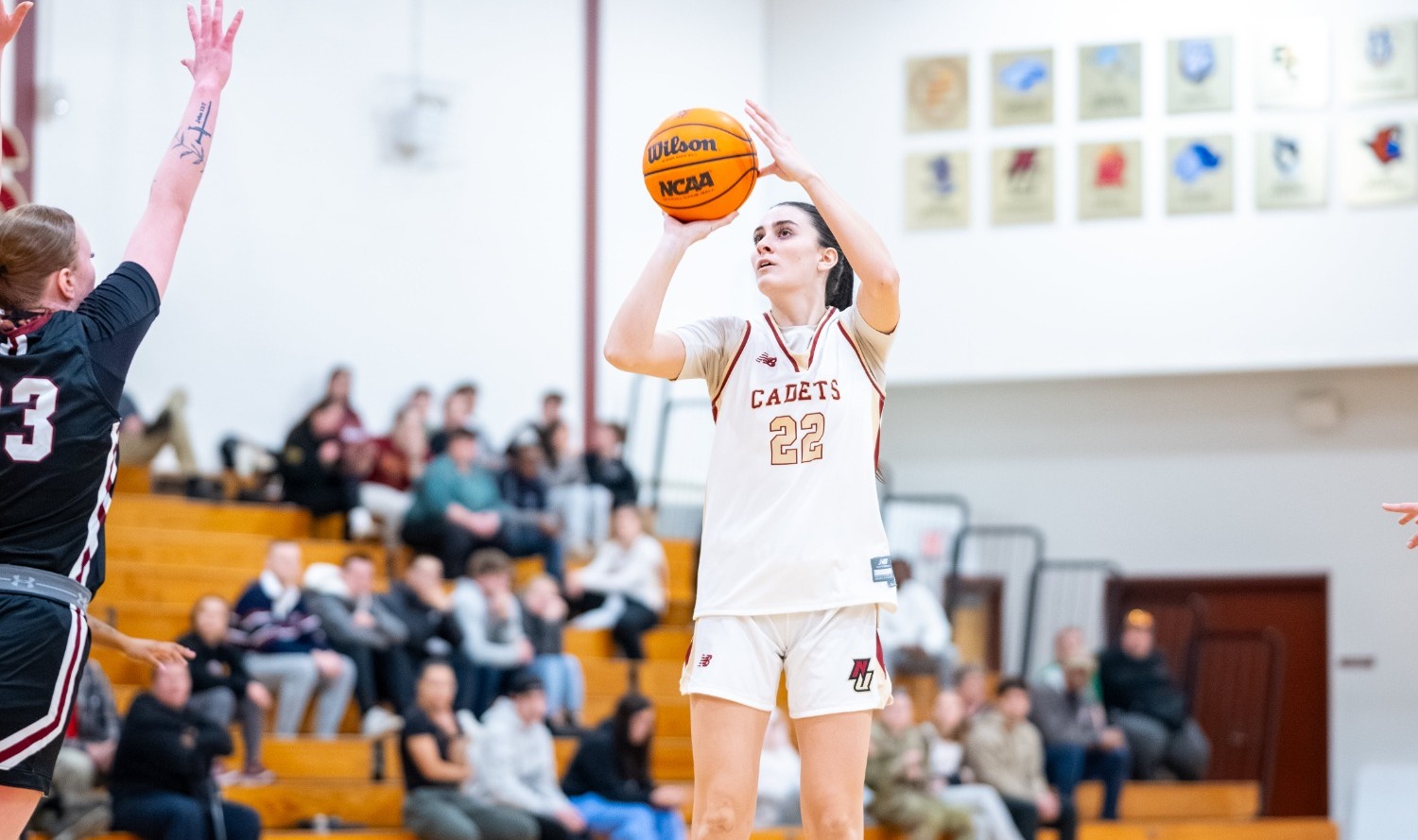 2025-26 WBB - Garceau action