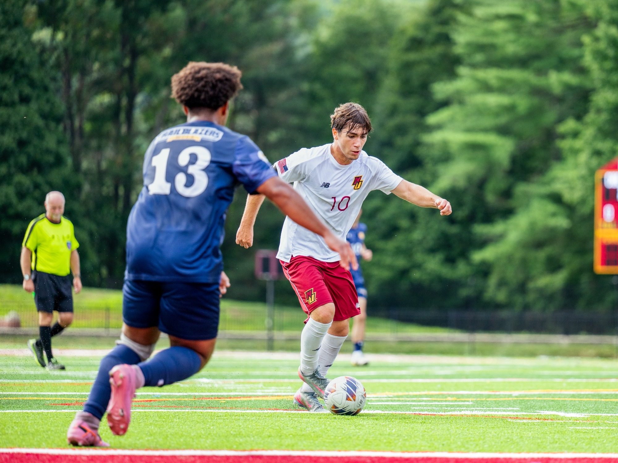 Fuentes on the ball in the attacking third.