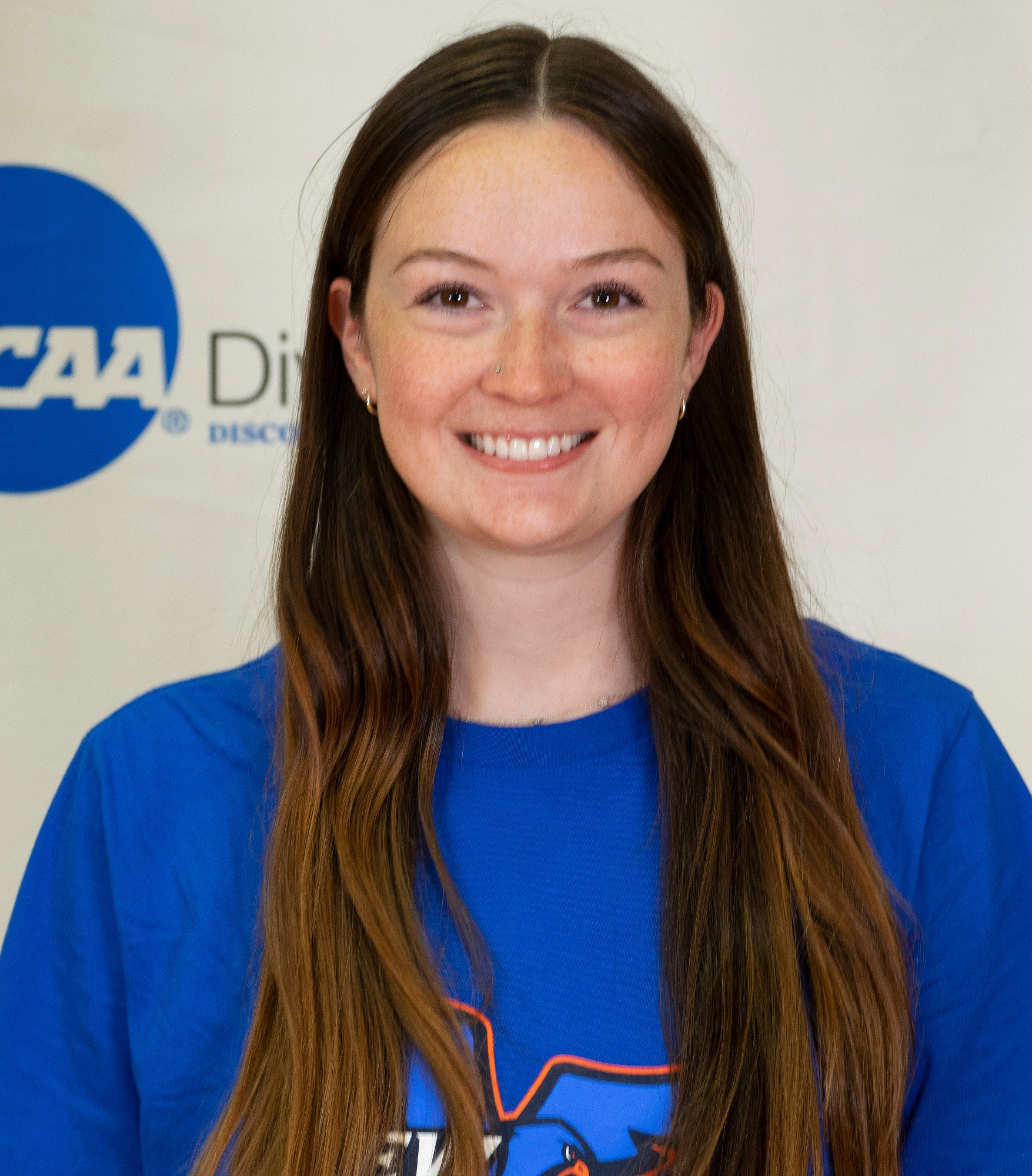 Melissa Lussier women's volleyball head shot