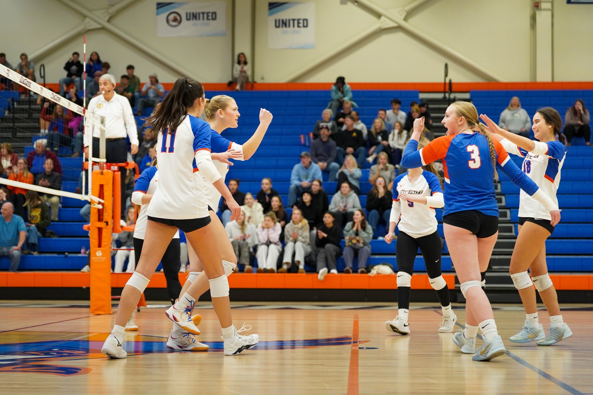 Lola Konopa Team Celebrate 