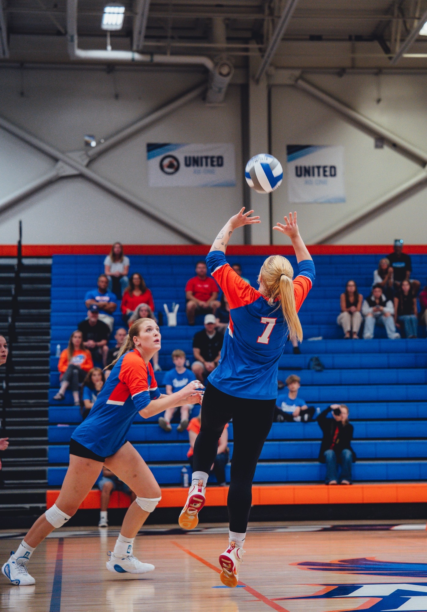 Kim Braun & Lola Konopa - Women's Volleyball