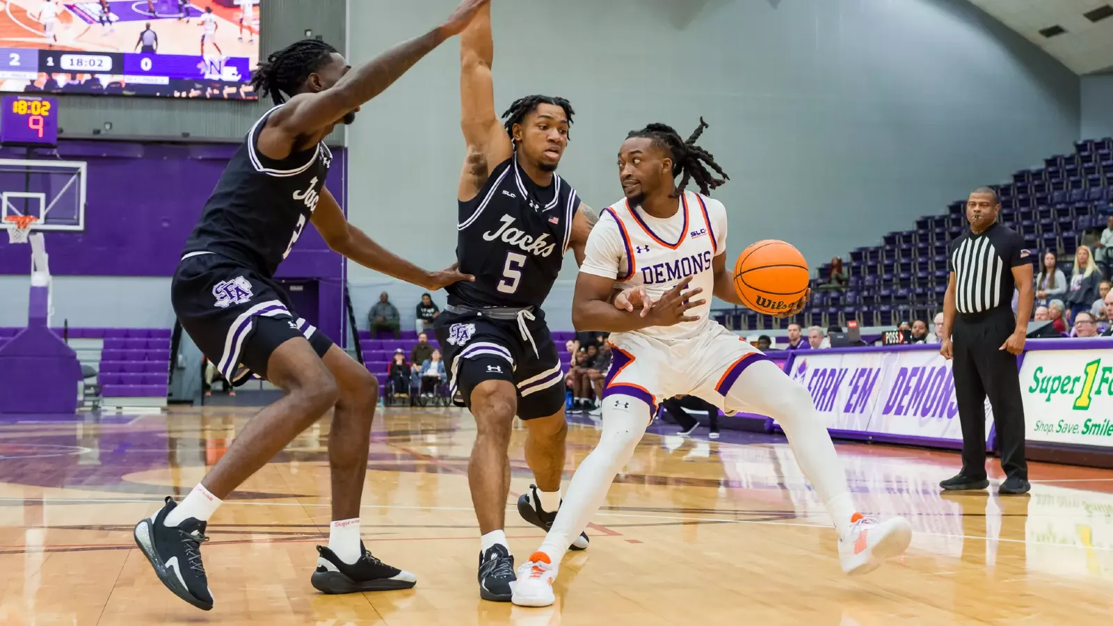 NSU 5 Micah Thomas SFA 5 Keon Thompson