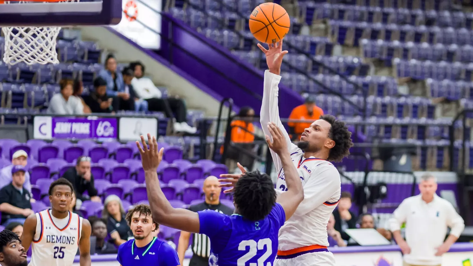 NSU 23 Willie Williams