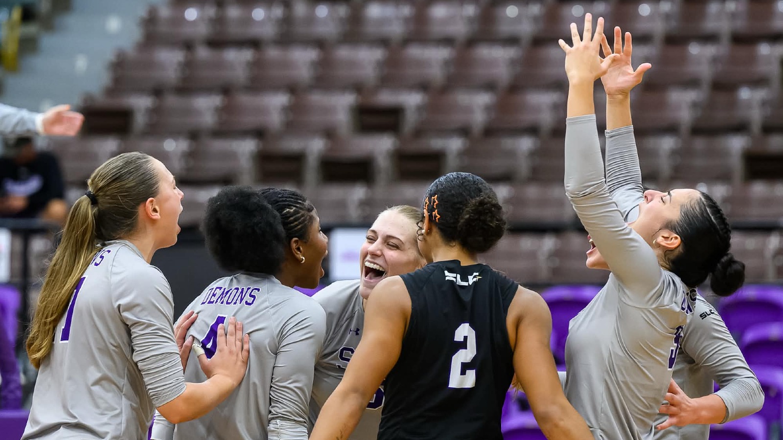 NSU_VB_Celebration_HCU)_102926
