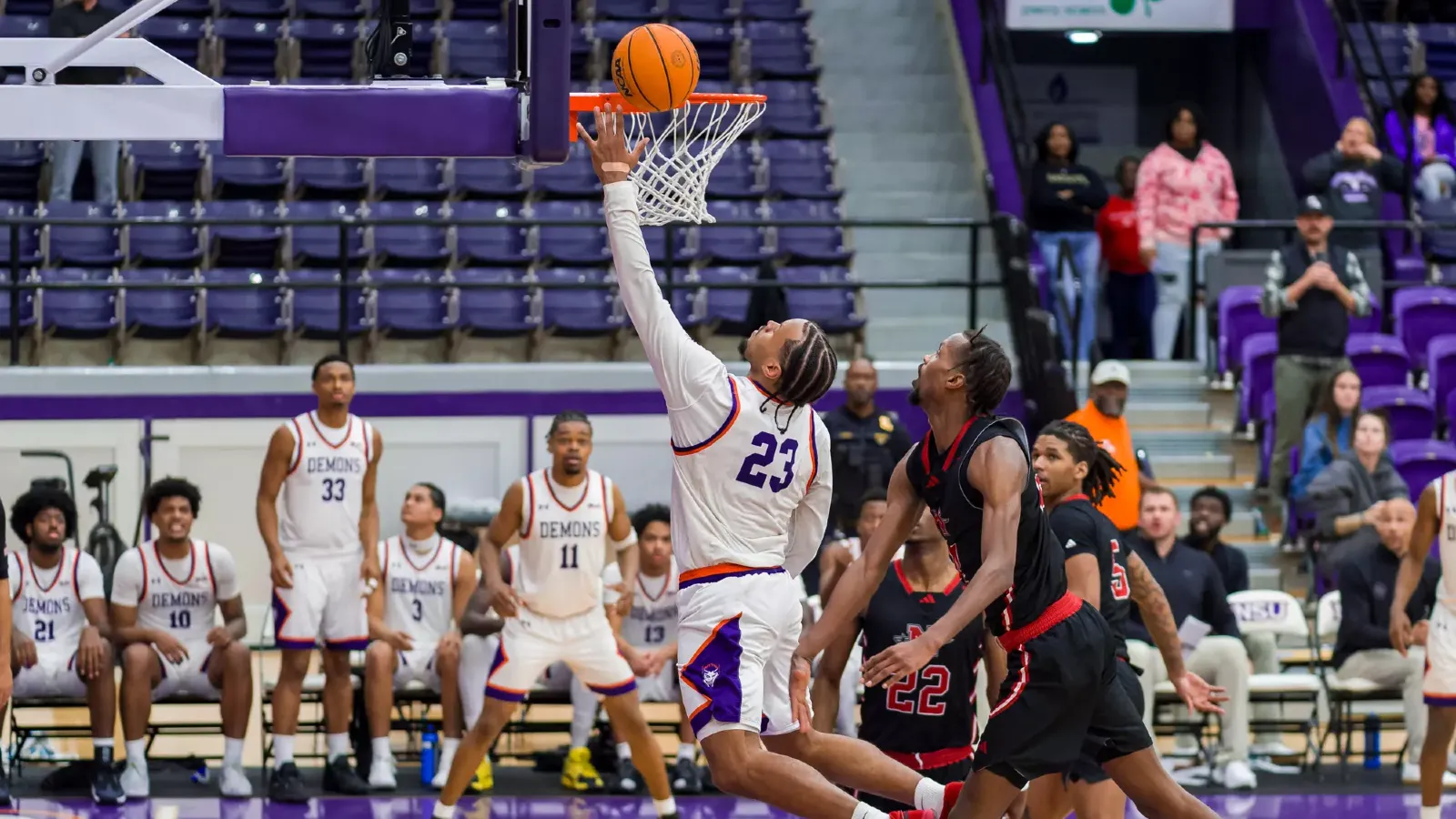 NSU 23 Willie Williams