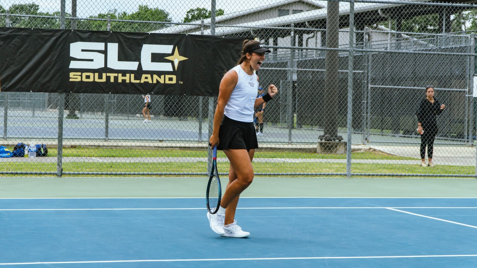 4-20 Martina Acebedo Bonocore