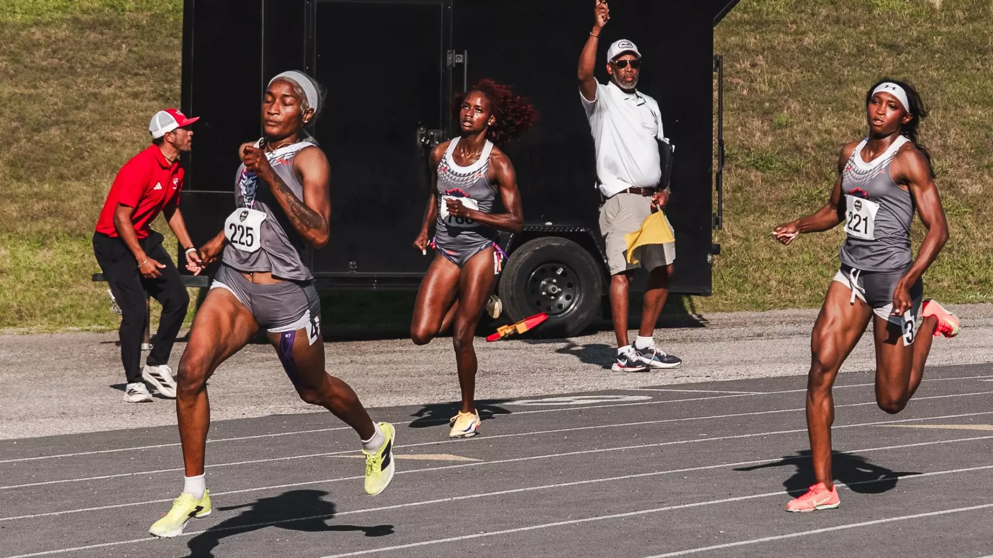 Rushana Dwyer, Kahliyah Anderson and Margaret Conteh in the 400 meter finals