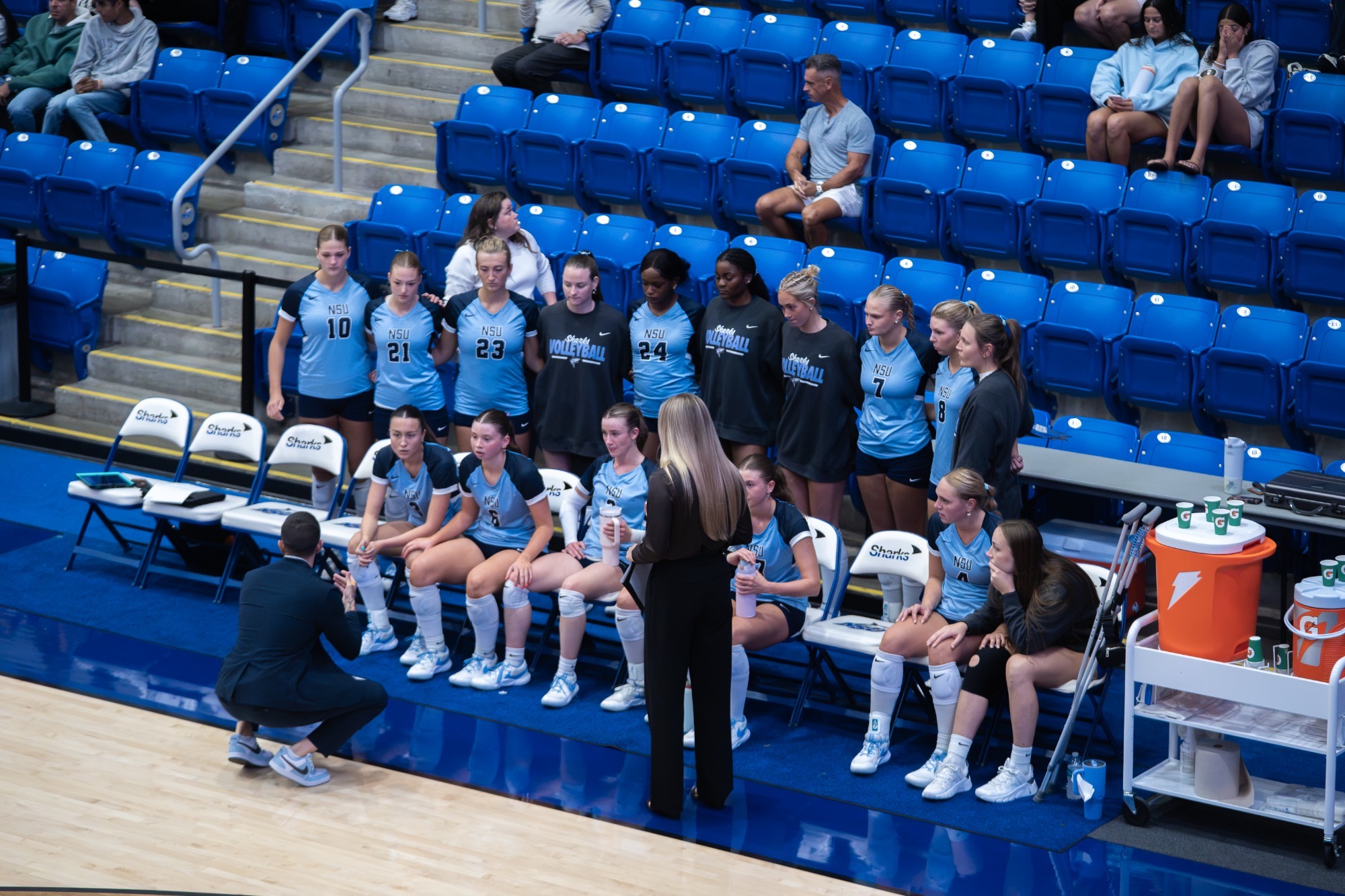 Geer Talks to Team